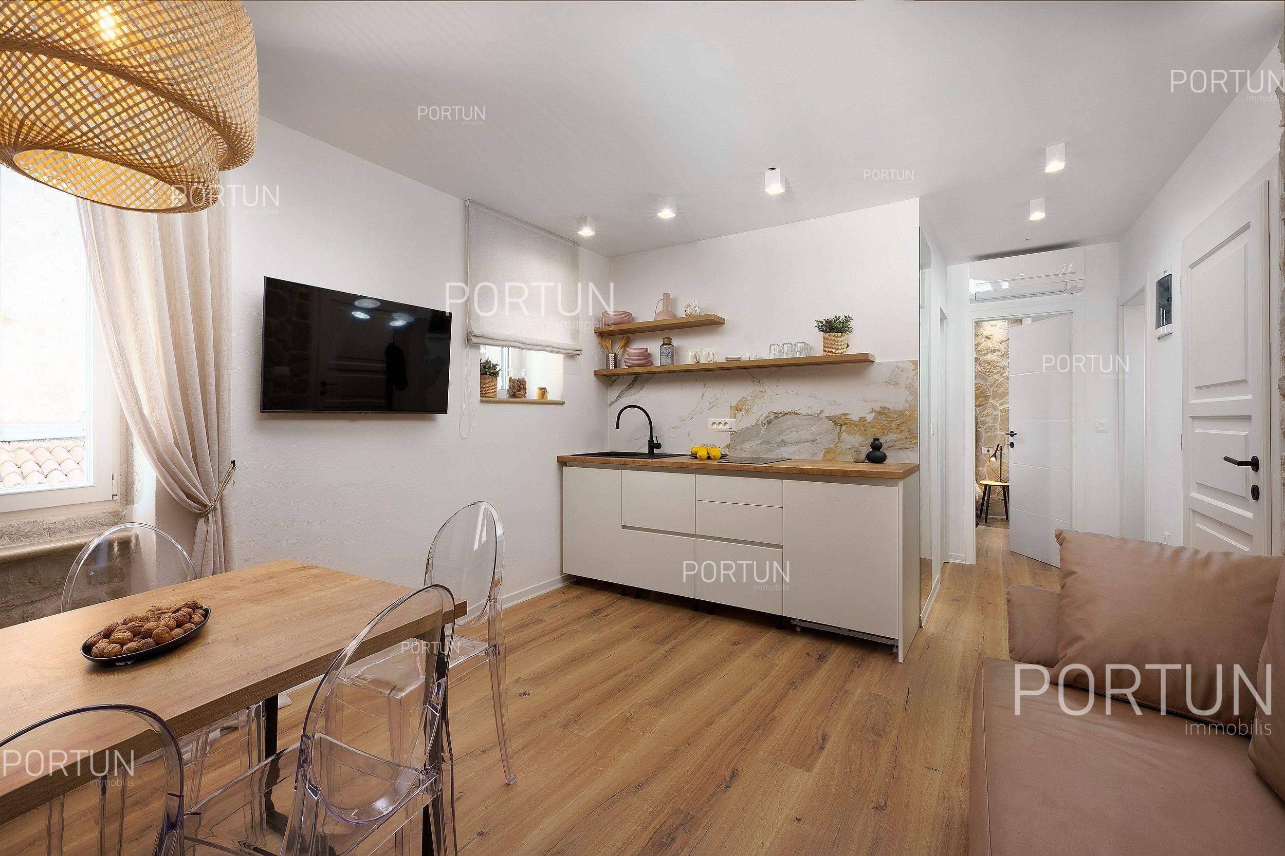 Stan na prodaju Rovinj - 10608 - 02