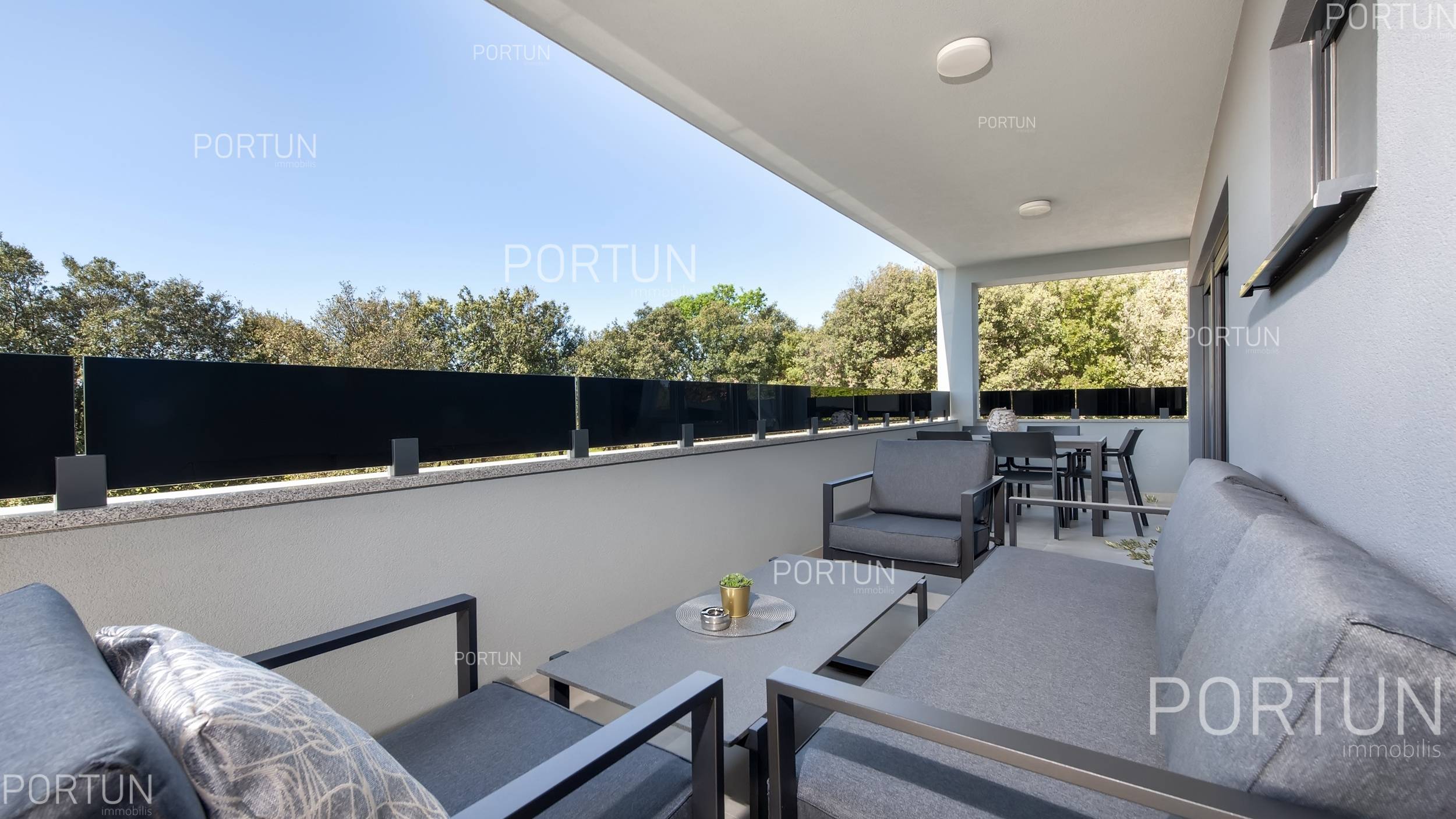 Modern apartment for sale in Rovinj 10687 01