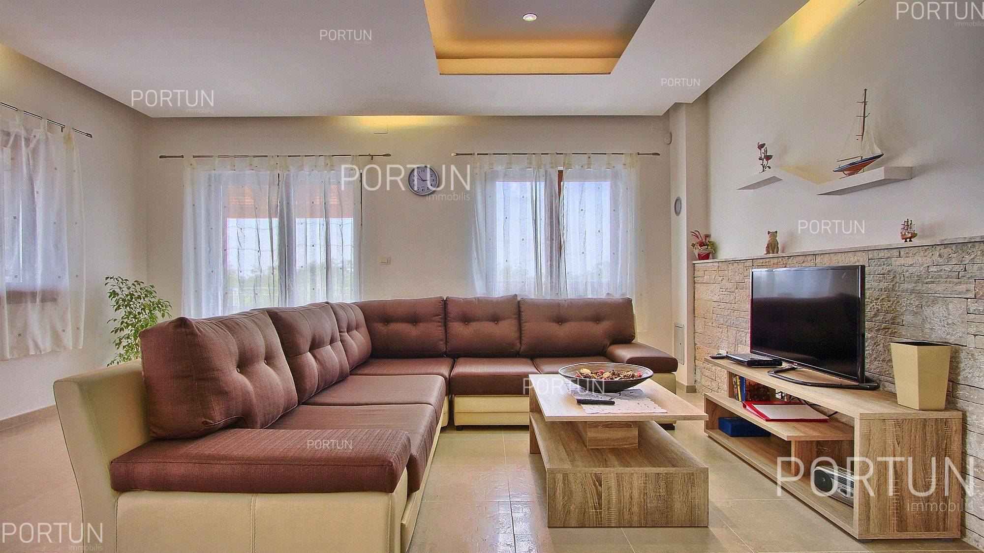 Kuća na prodaju Svetvinčenat - 20583 - 09