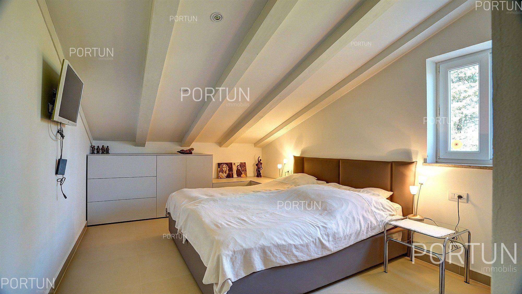 Kuća na prodaju Poreč - 20592 - 20