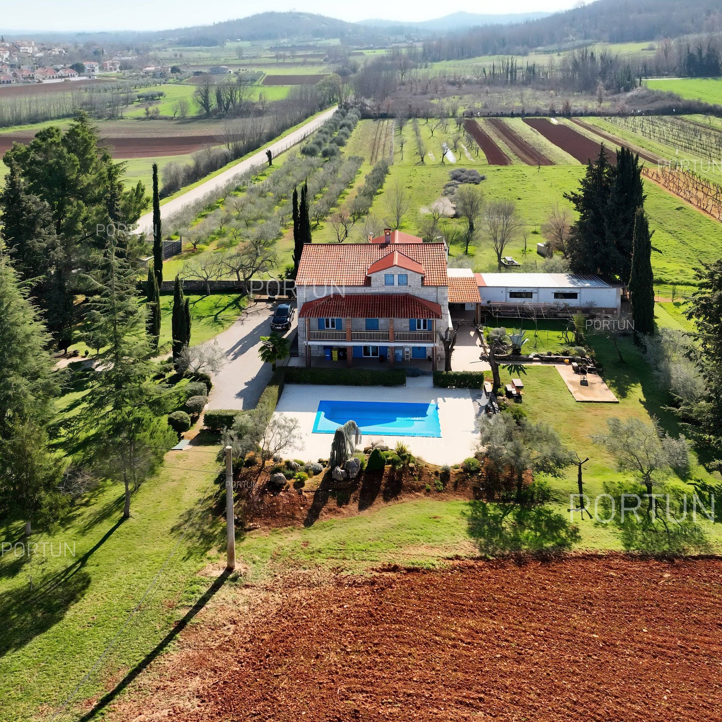 Kuća na prodaju Poreč - 20592 - 08