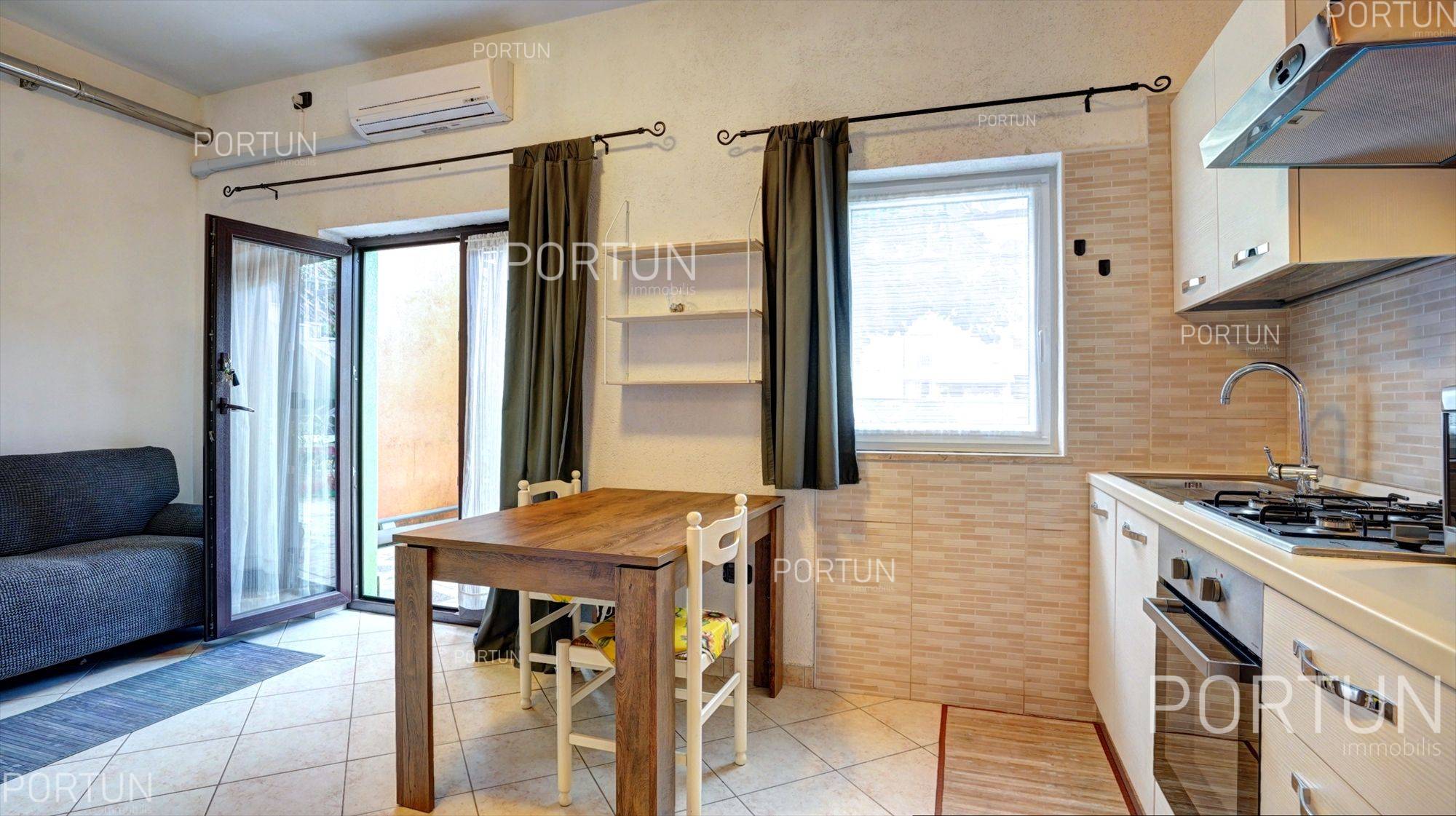 Haus zum Verkauf in Rovinj - 20629 - 30