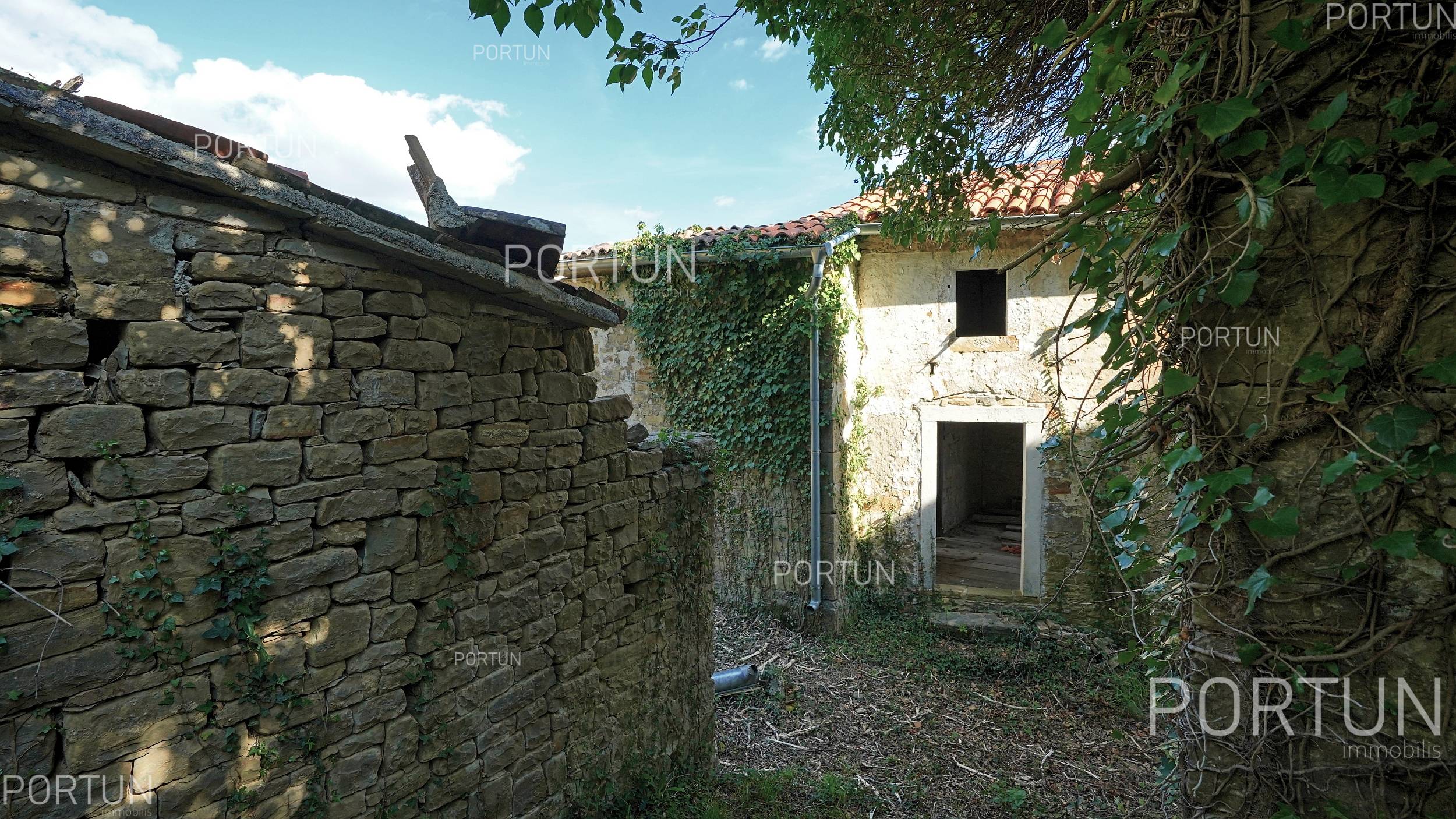 Kuća na prodaju Oprtalj - 20635 - 04