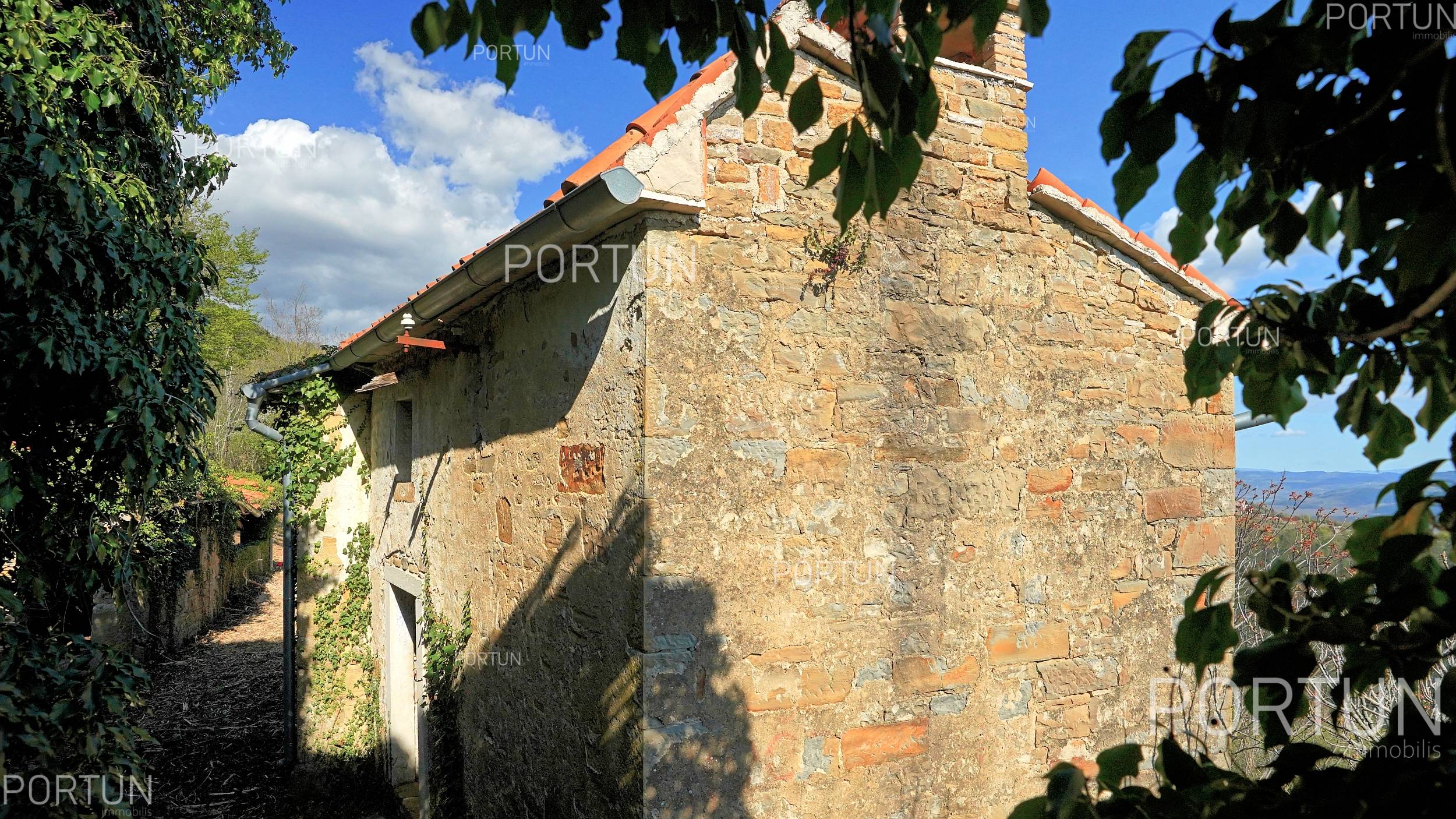 Kuća na prodaju Oprtalj - 20635 - 05