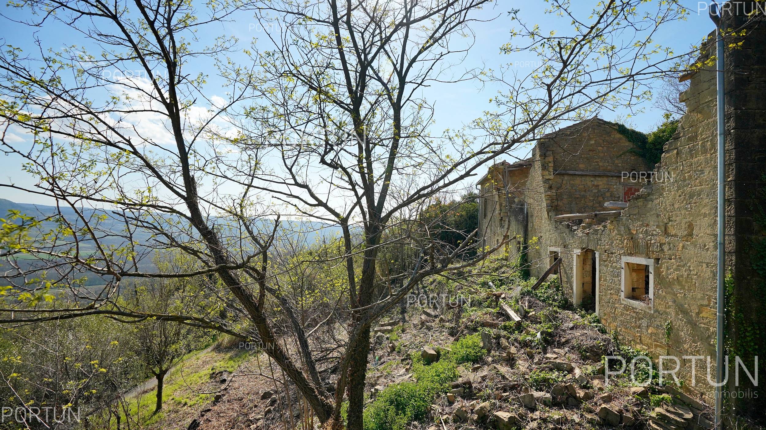 Kuća na prodaju Oprtalj - 20635 - 12