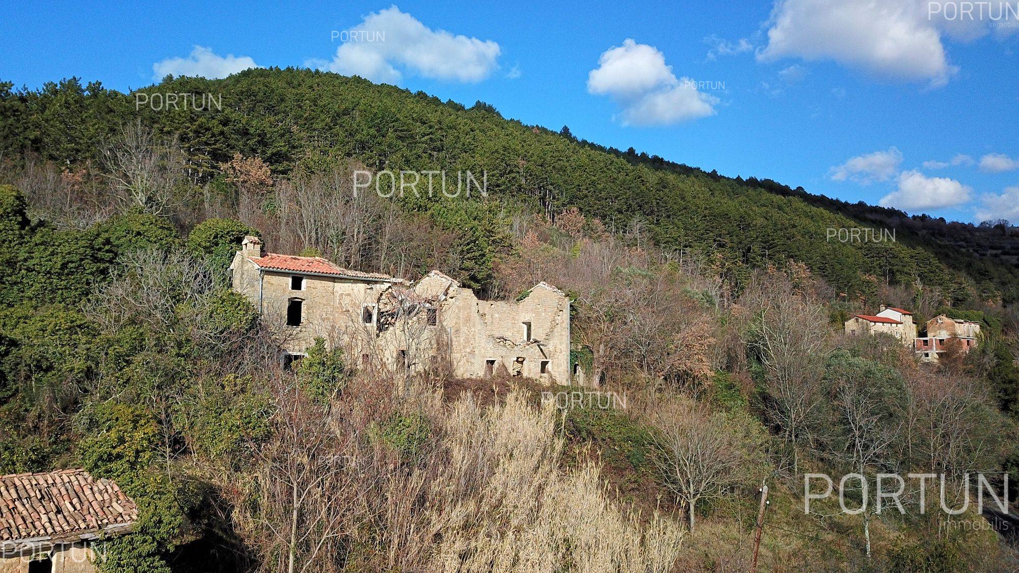 Kuća na prodaju Oprtalj - 20635 - 21