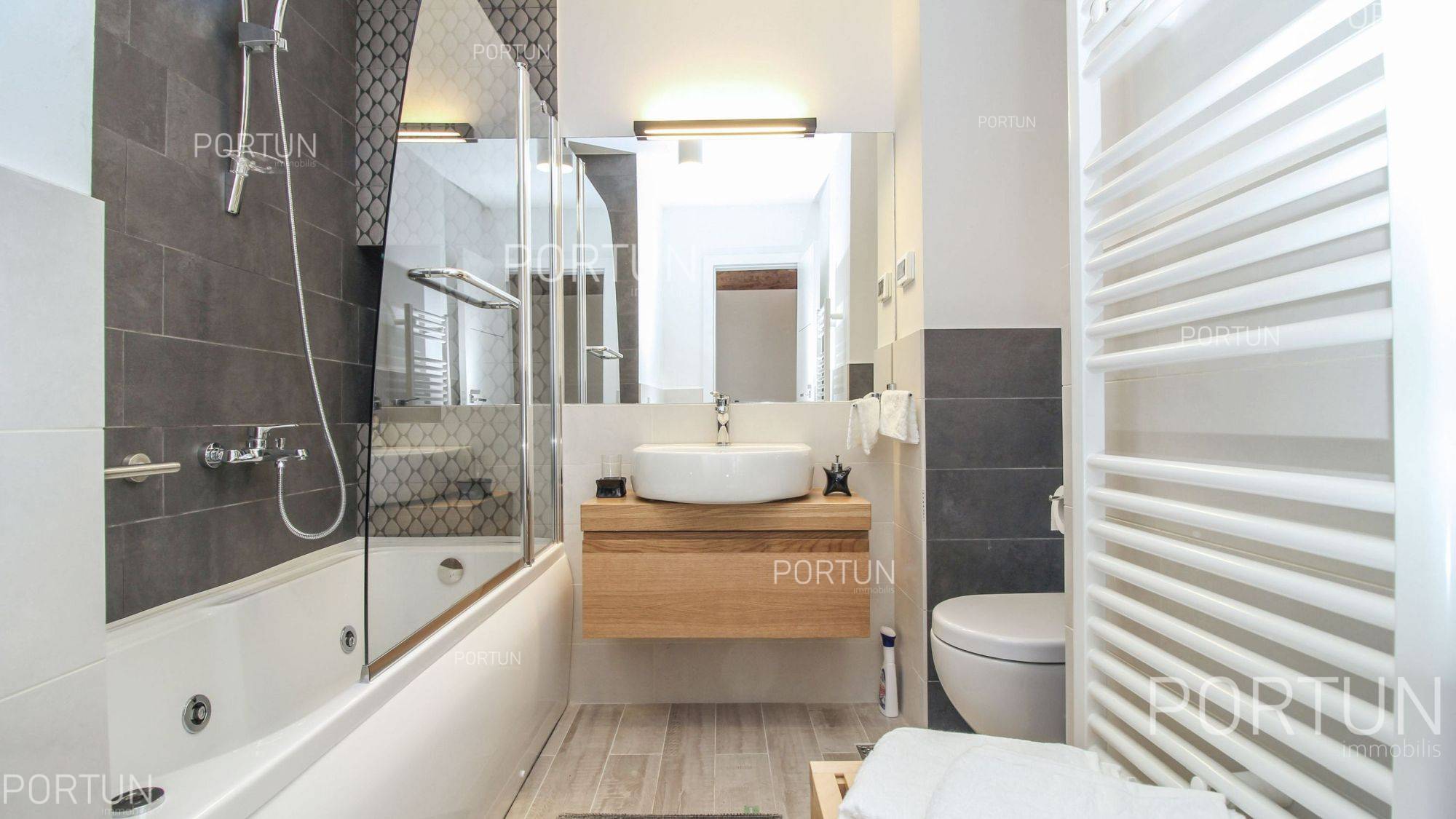 Casa in vendita a Valle - 20651 - 09