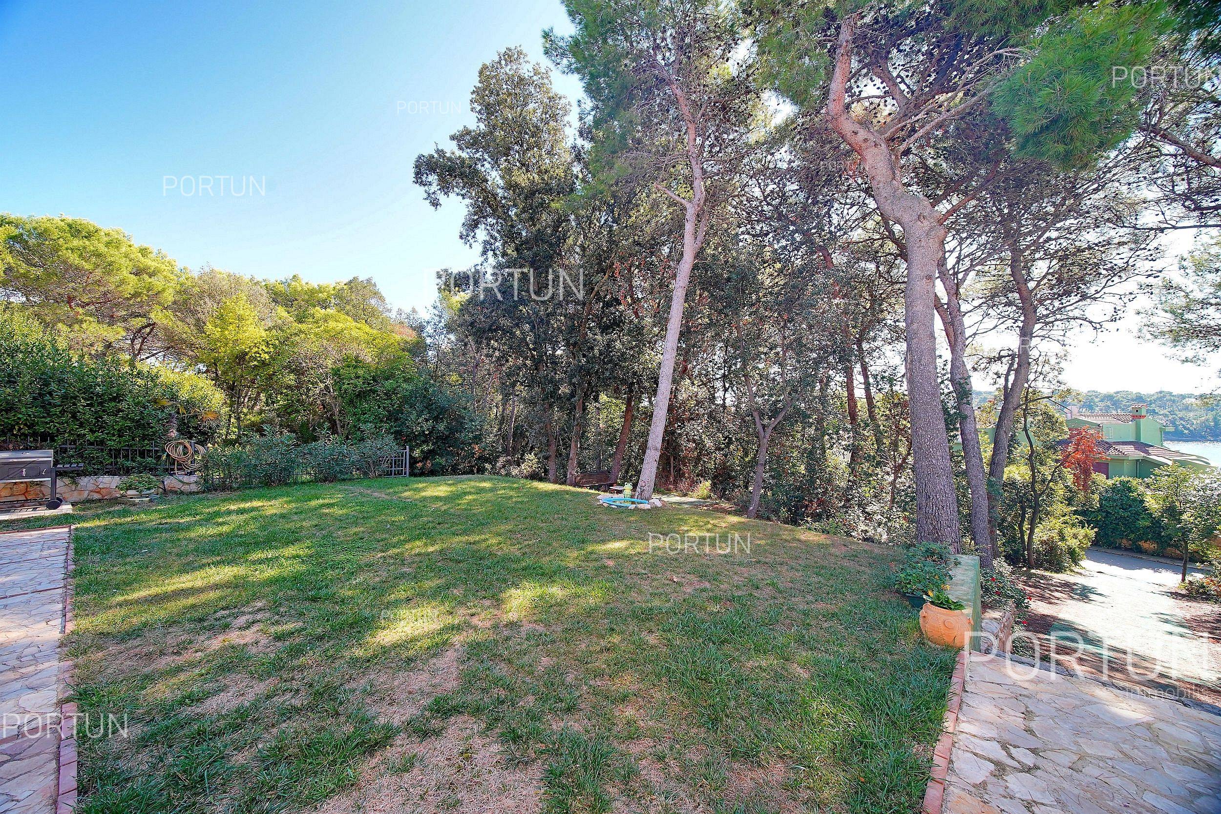 Kuća na prodaju Rovinj - 20715 - 02