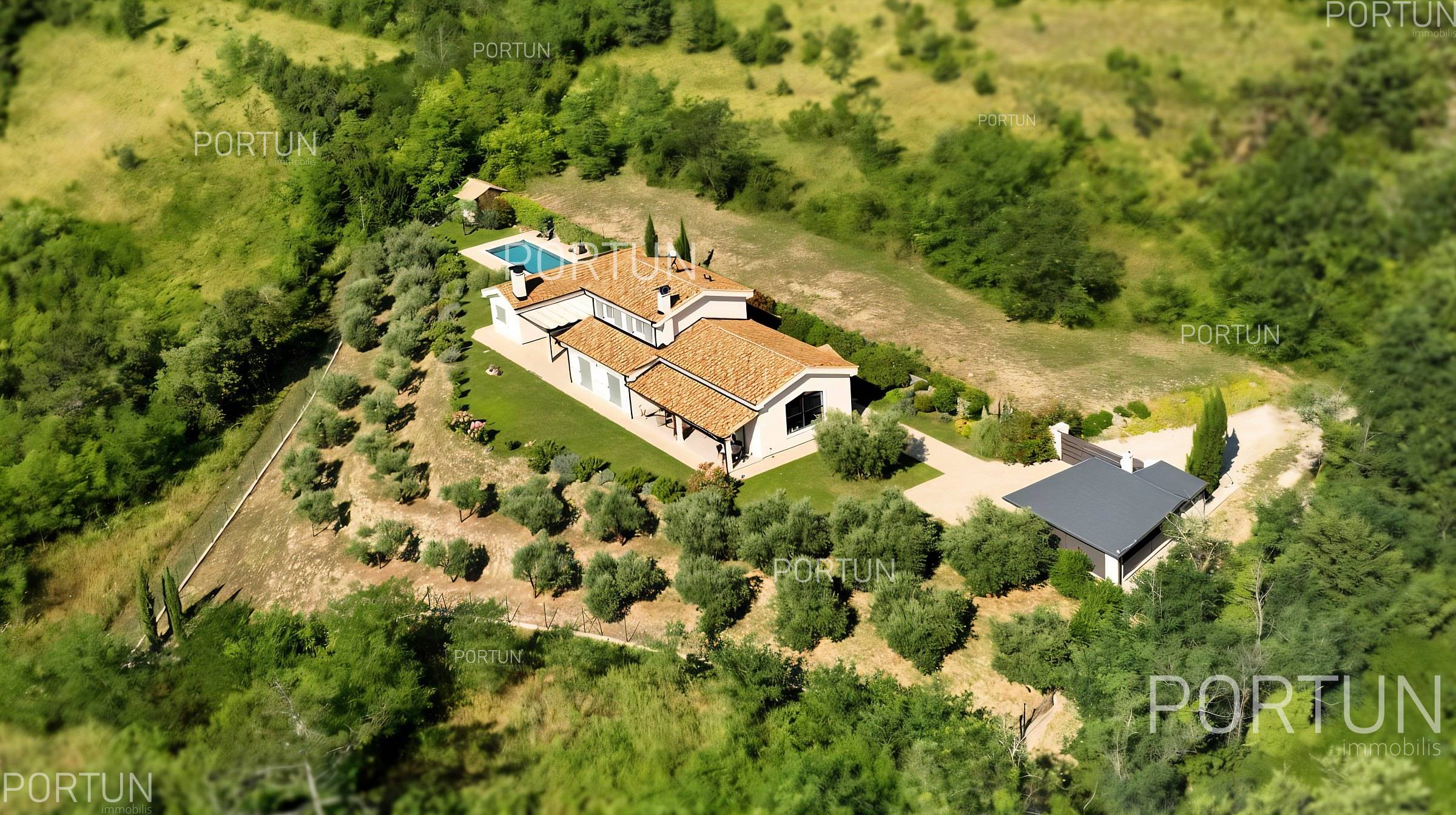 Kuća na prodaju Grožnjan - 20717 - 02