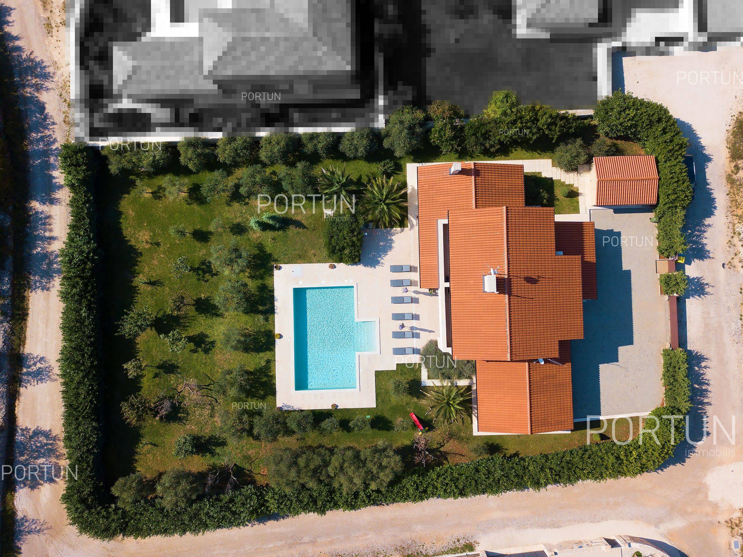 House for Sale in Svetvinčenat - 20733 - 02