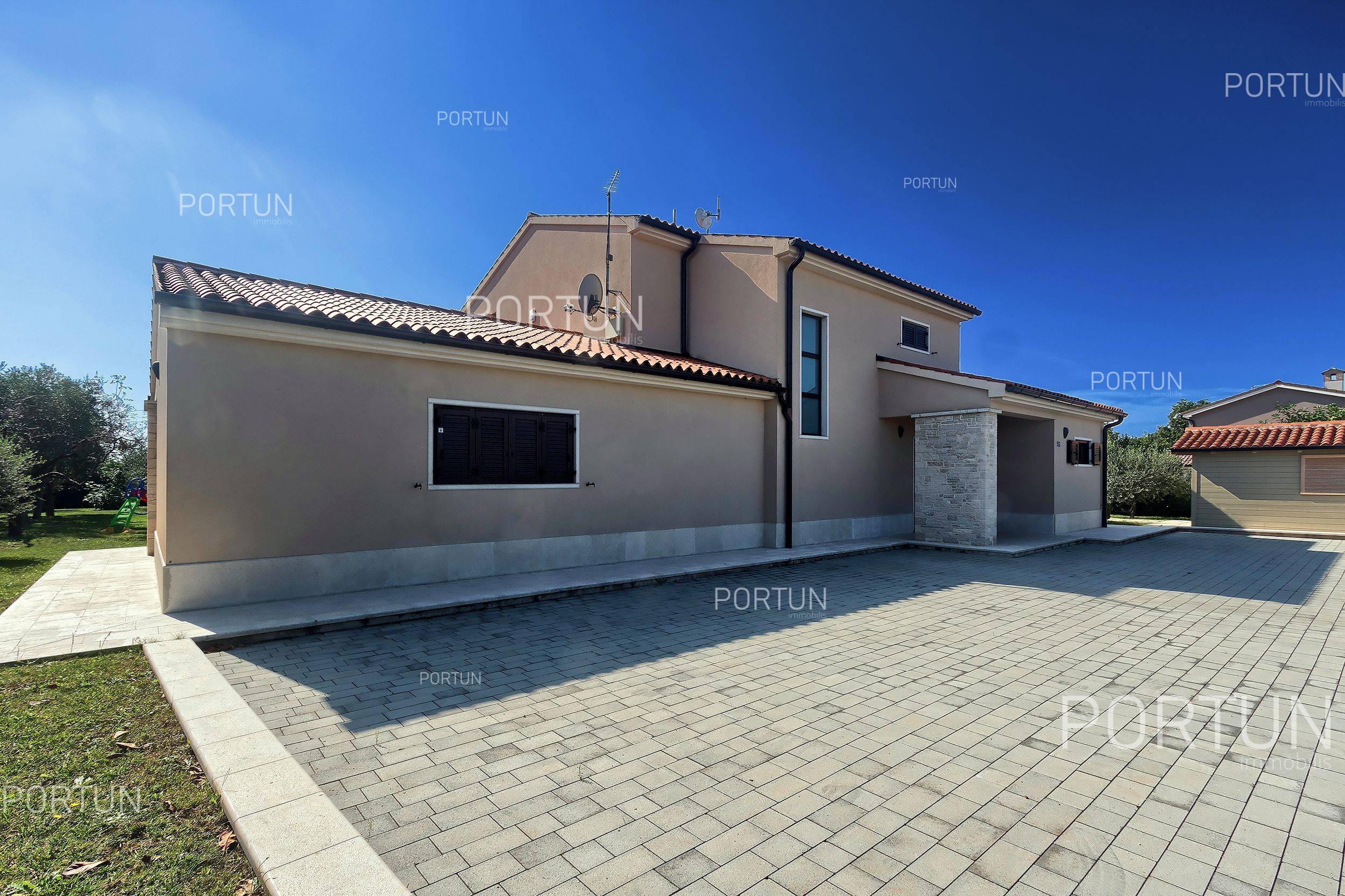 House for Sale in Svetvinčenat - 20733 - 04