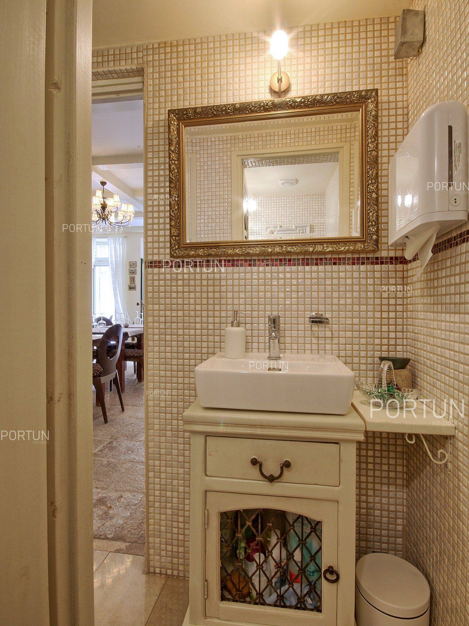 Poslovni prostor na prodaju Rovinj - 30025 - 04