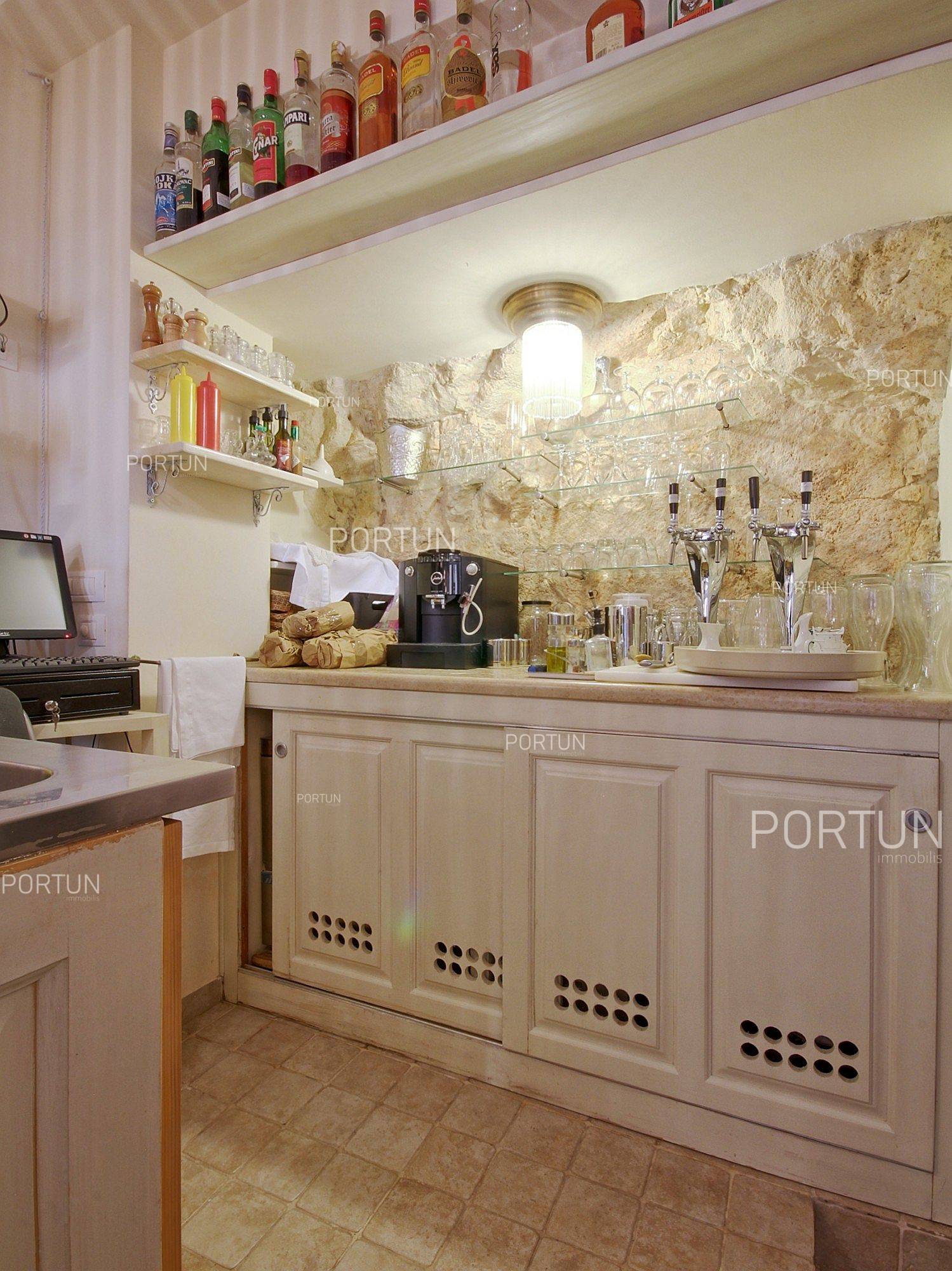 Poslovni prostor na prodaju Rovinj - 30025 - 05