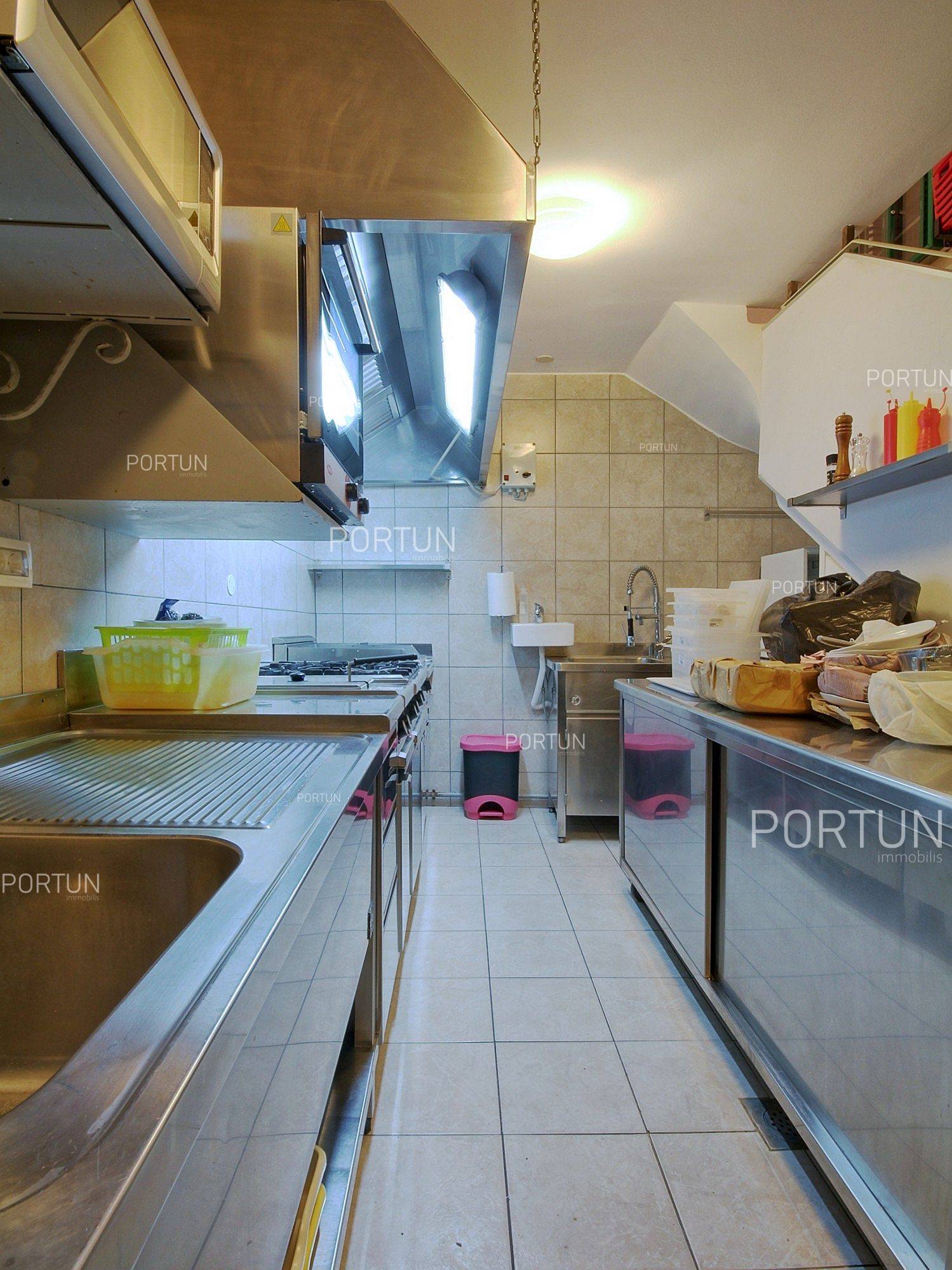 Poslovni prostor na prodaju Rovinj - 30025 - 07