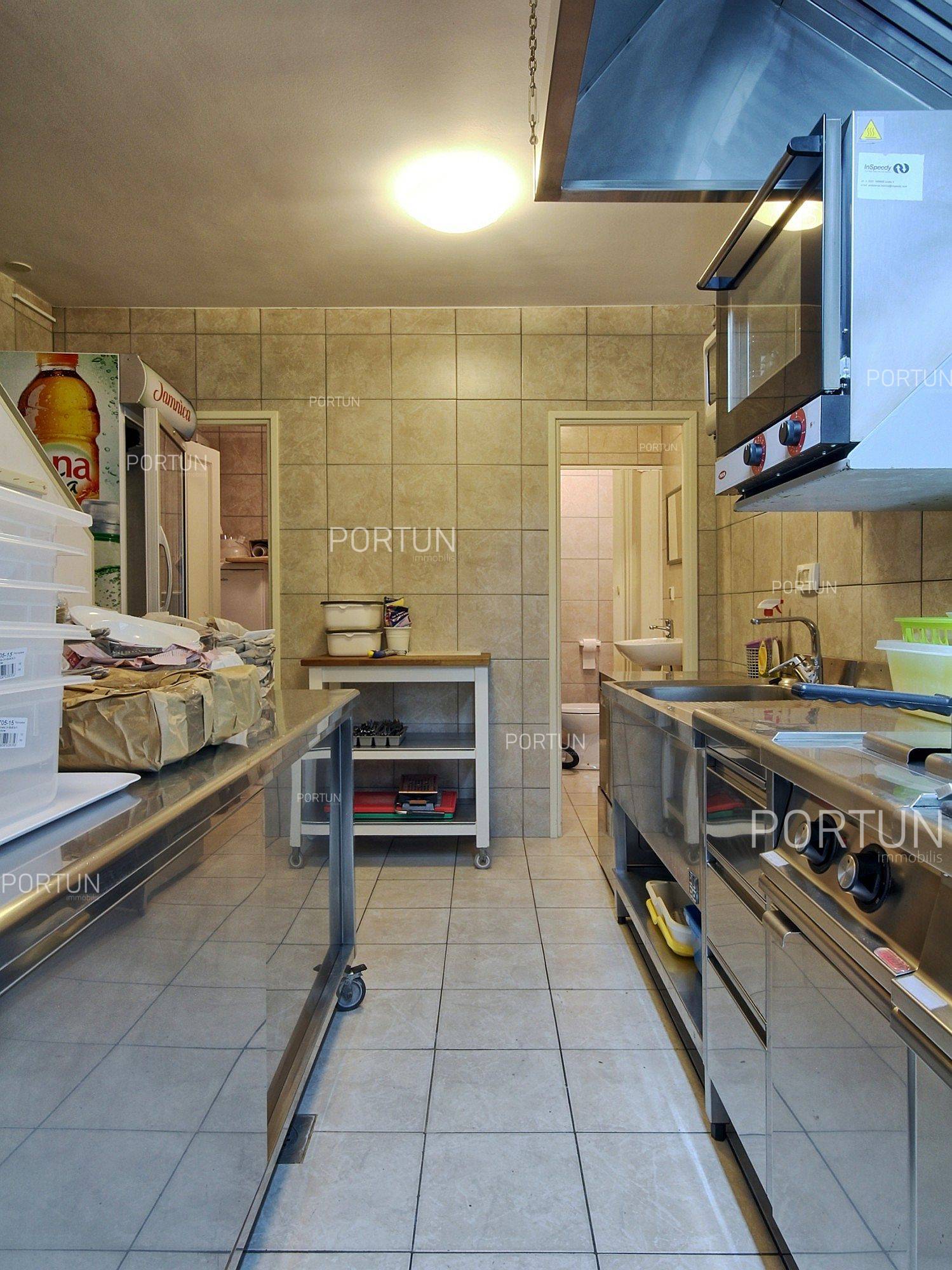 Poslovni prostor na prodaju Rovinj - 30025 - 08