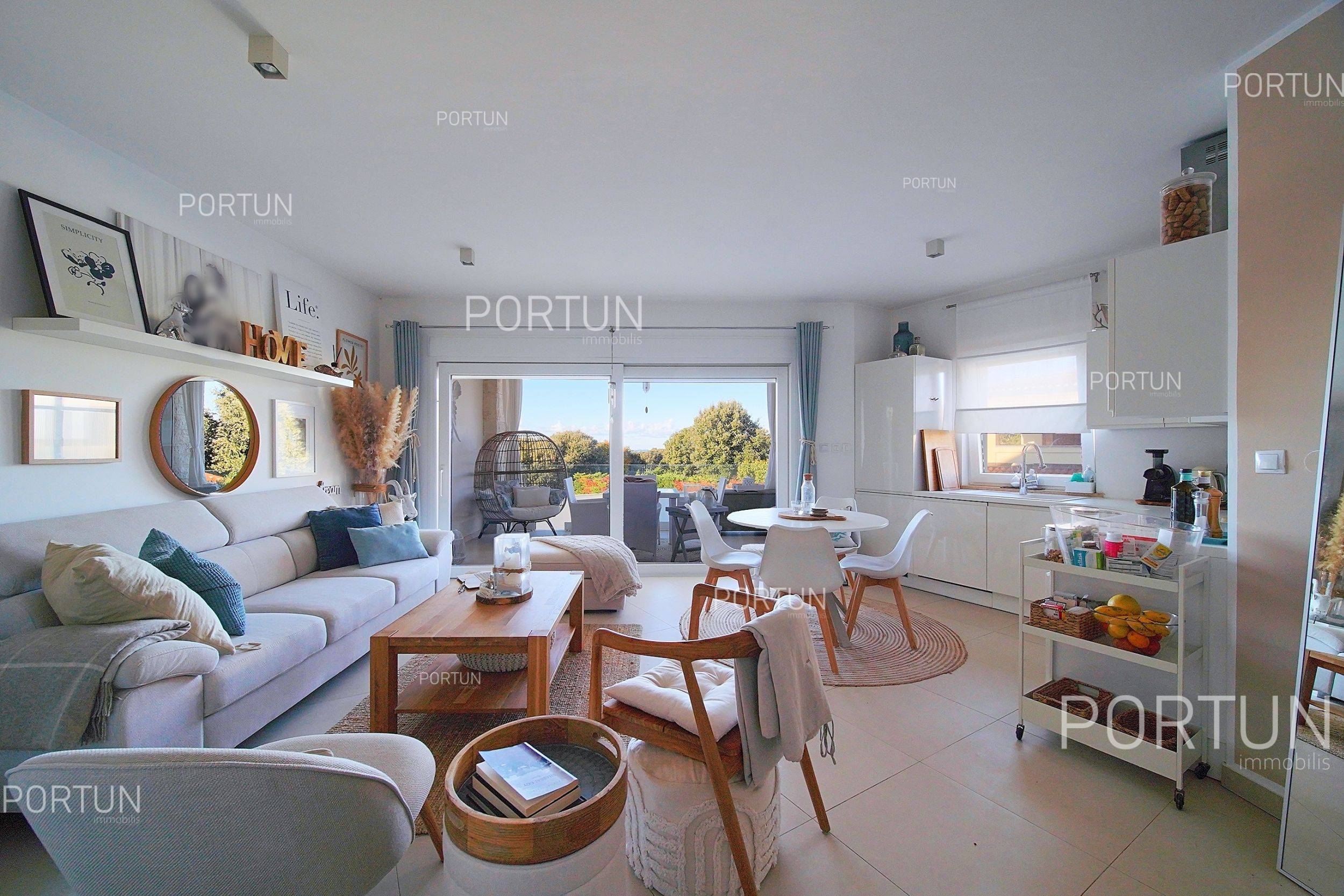 Stan na prodaju Pula - 10672 - 05