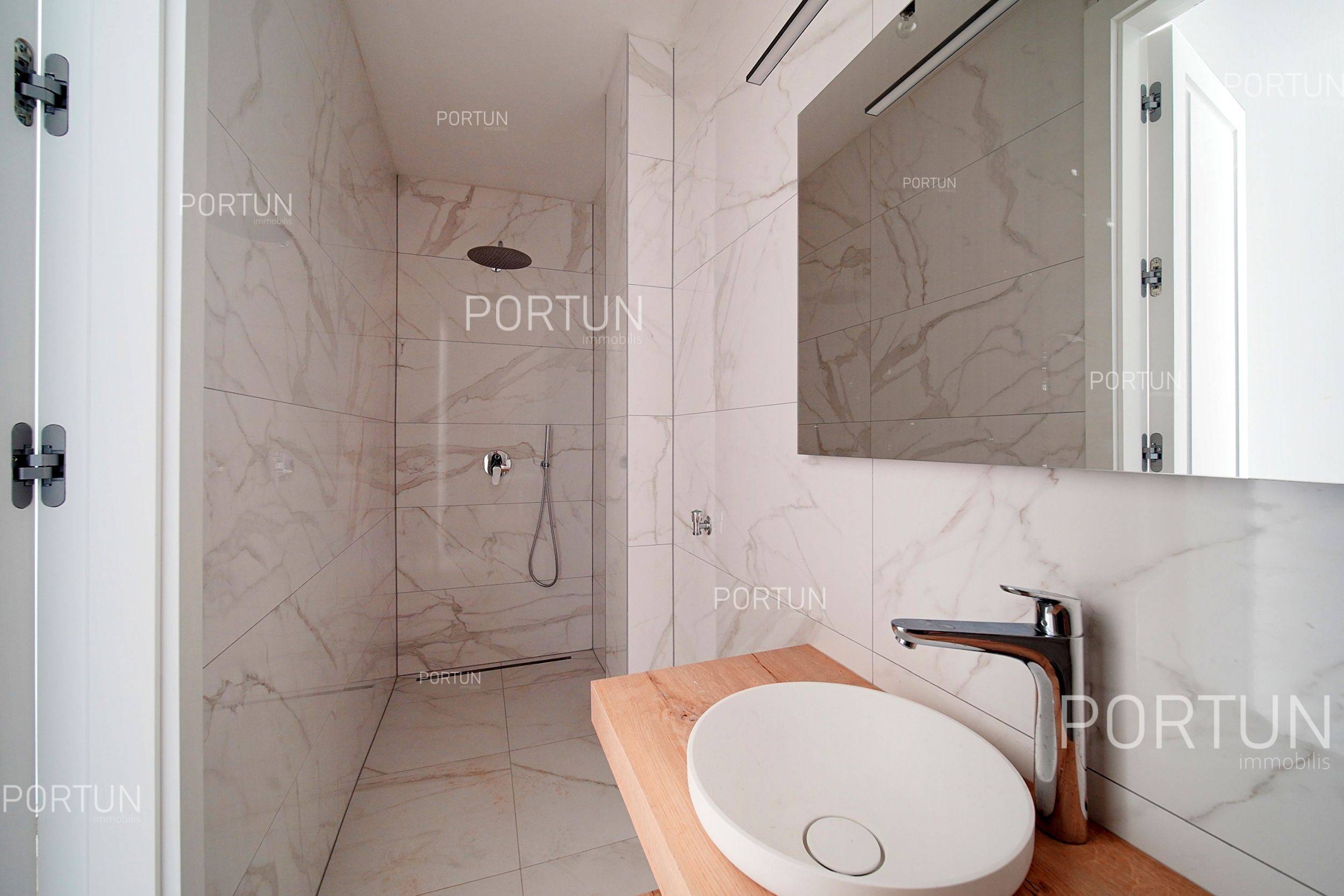 Stan na prodaju Poreč - 10676 - 09