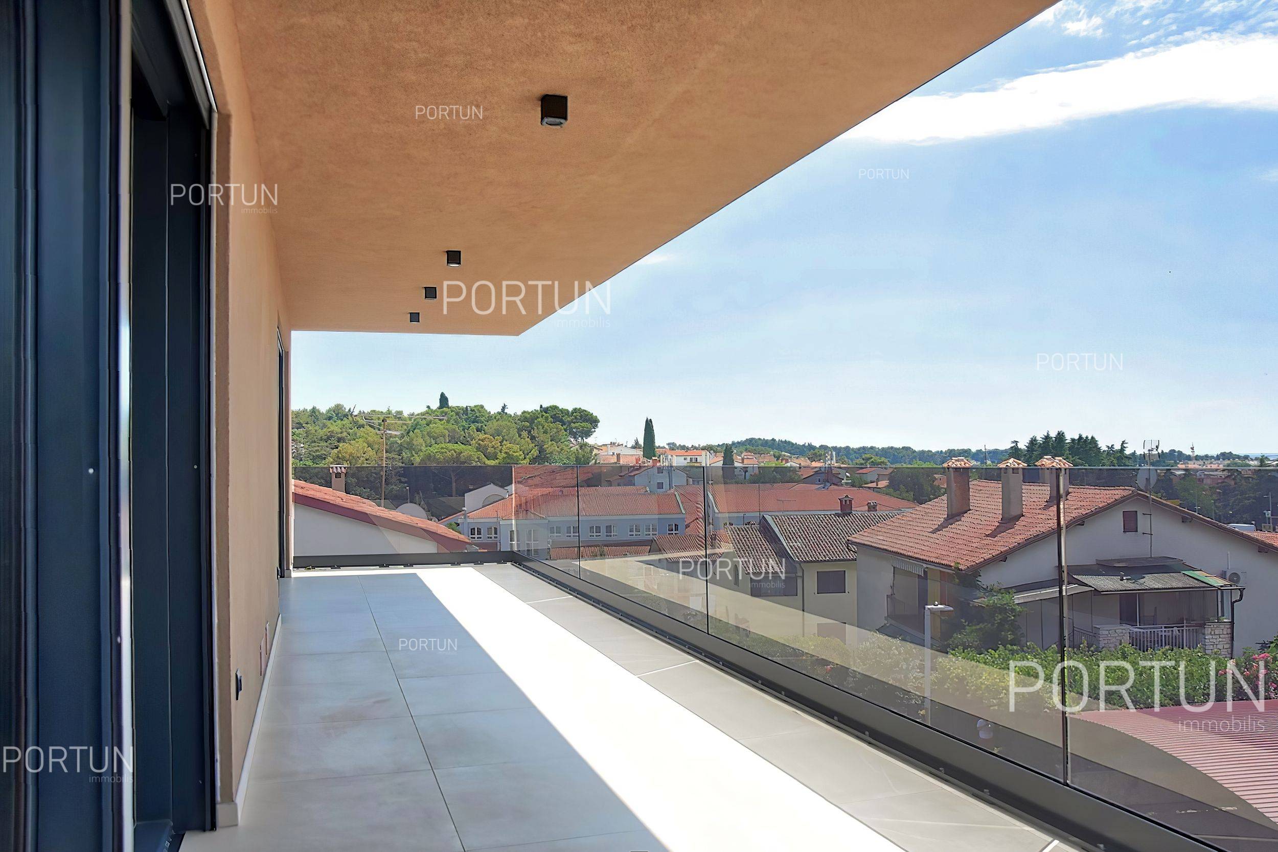 Stan na prodaju Poreč - 10681 - 09