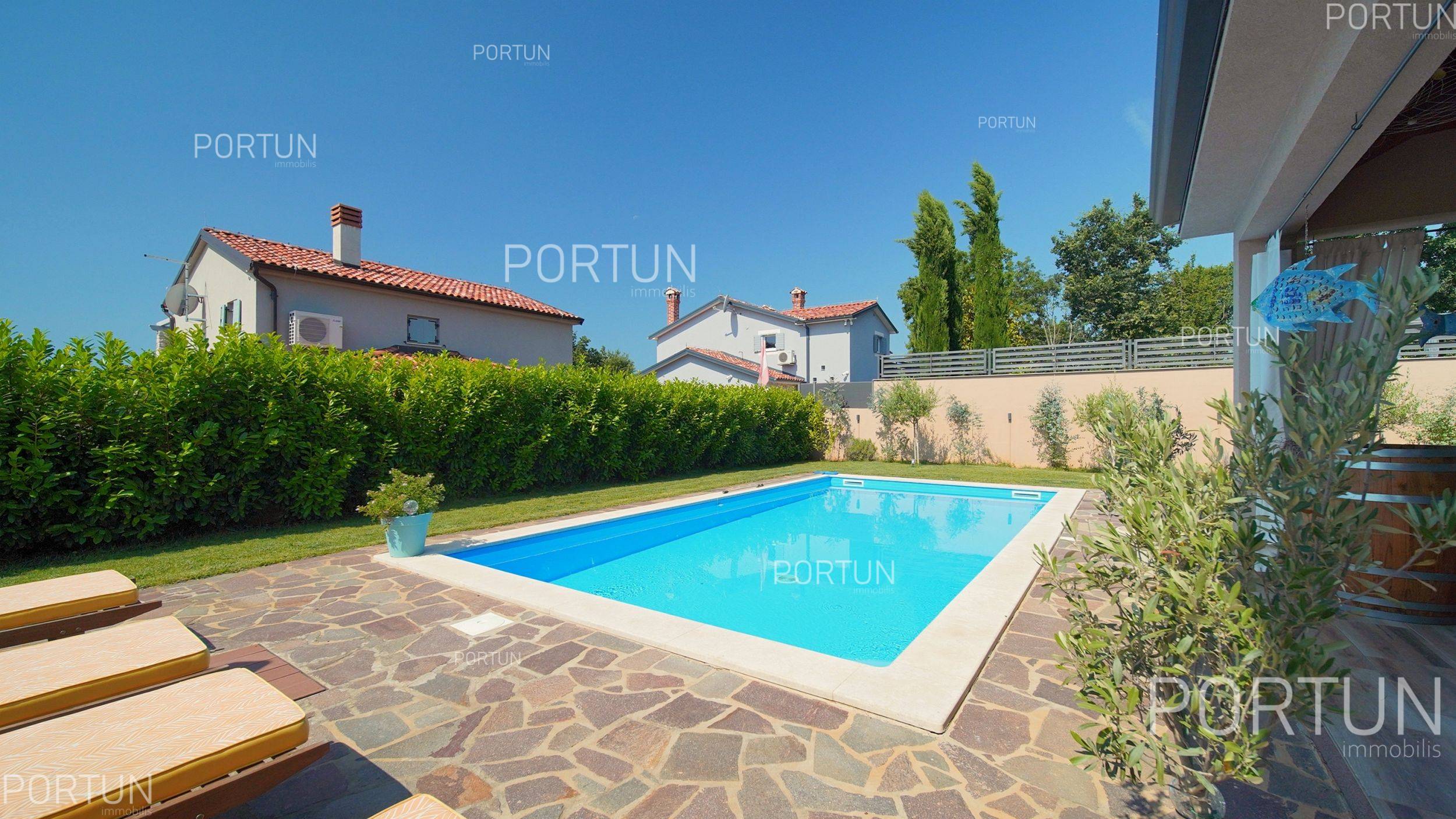 Kuća na prodaju Rovinj - 20862 - 02