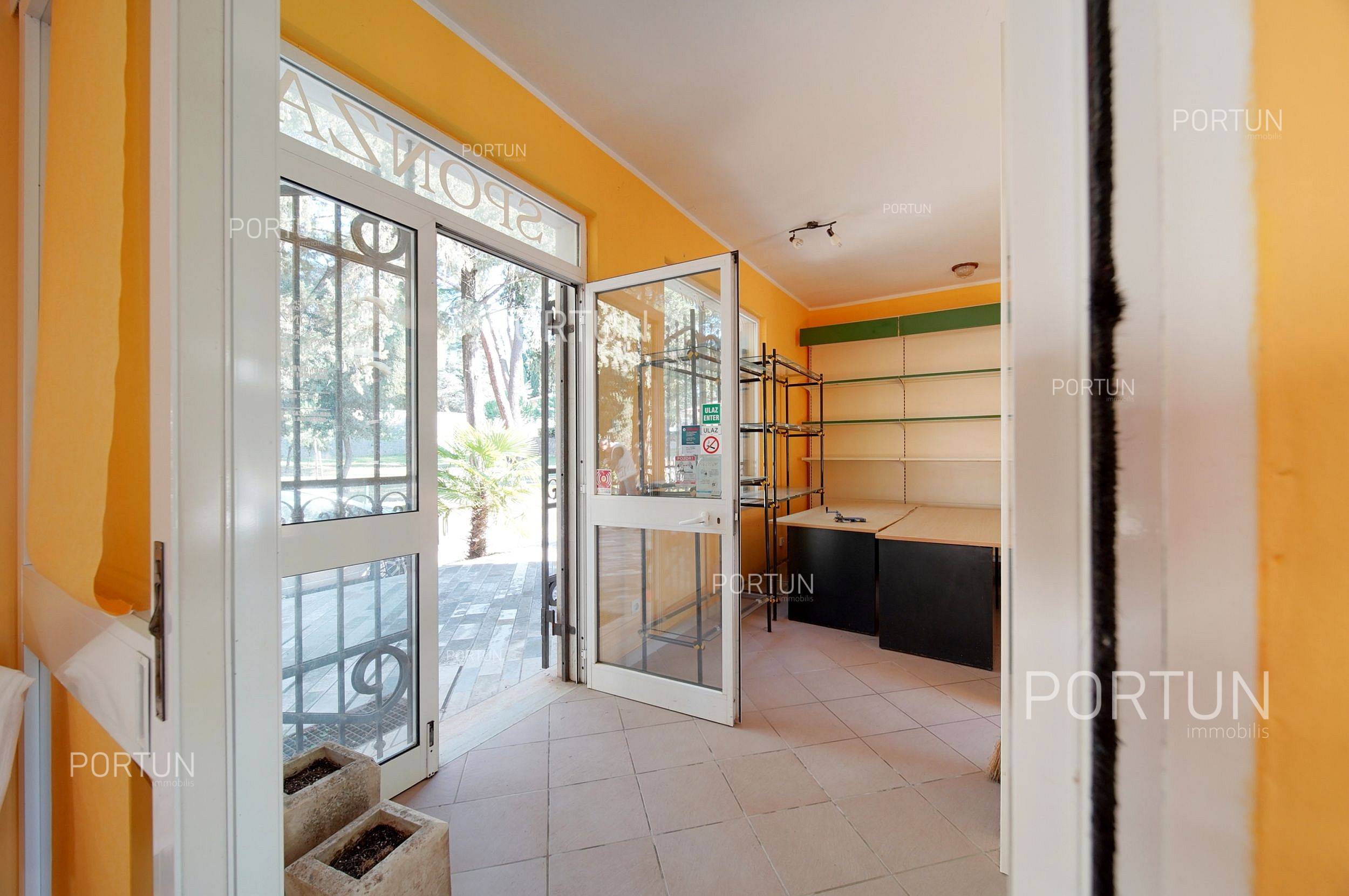 Poslovni prostor na prodaju Rovinj - 30033 - 04