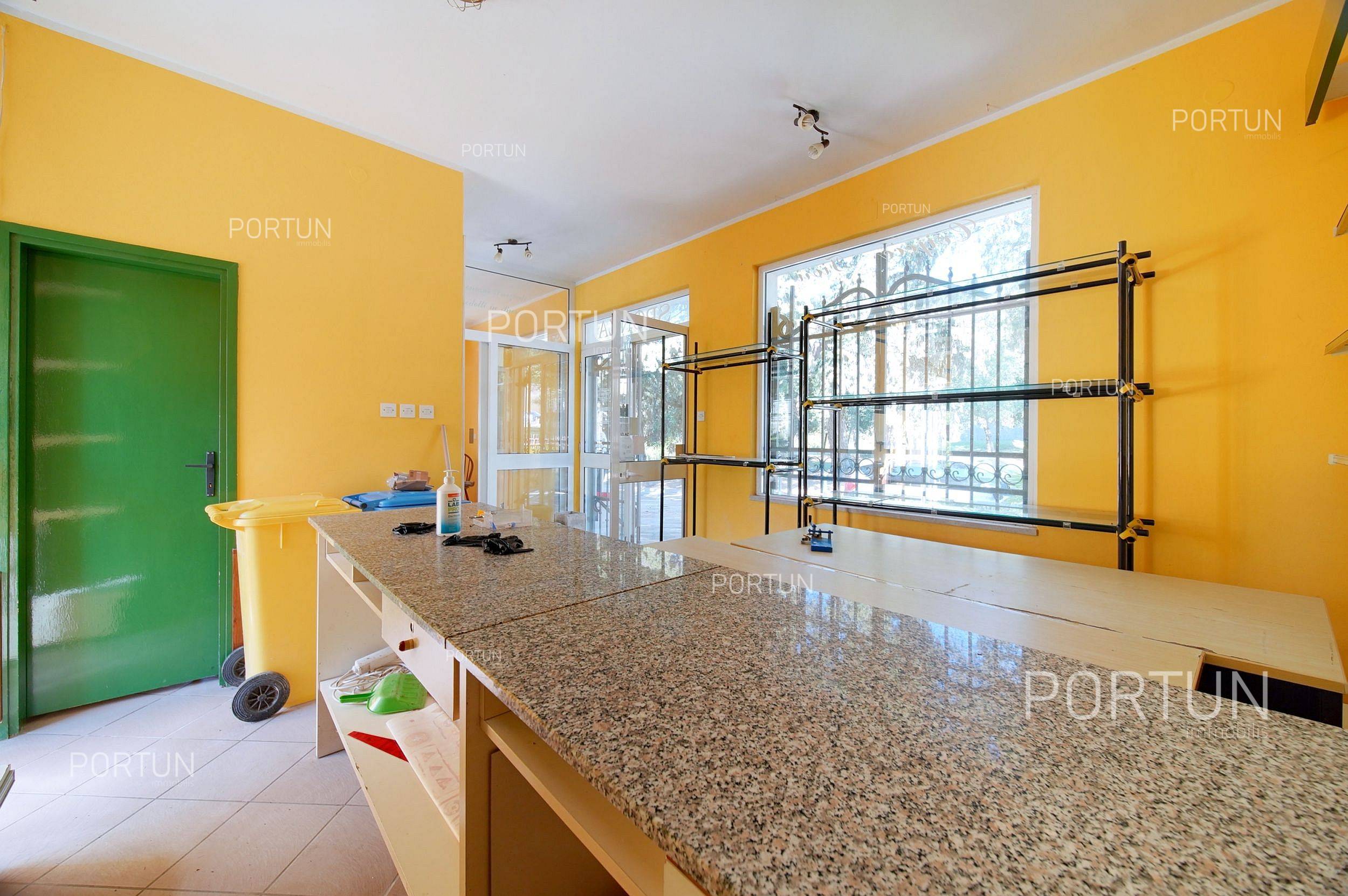 Poslovni prostor na prodaju Rovinj - 30033 - 10