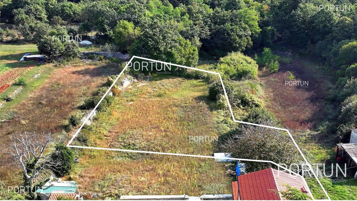 Kanfanar, građevinsko zemljište	