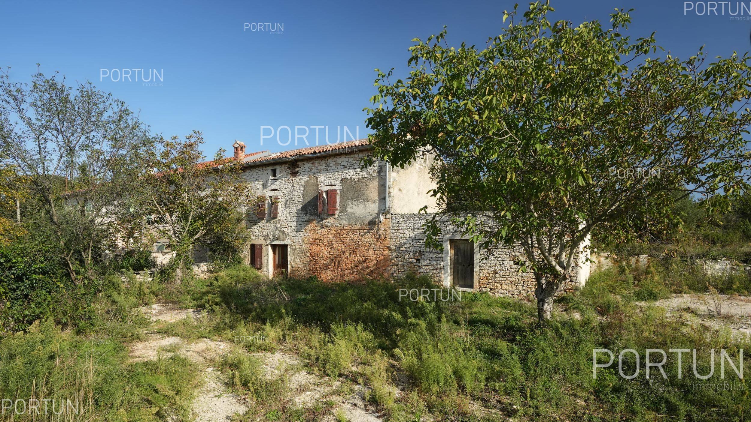 House for Sale in Sveti Lovreč - 20871 - 01