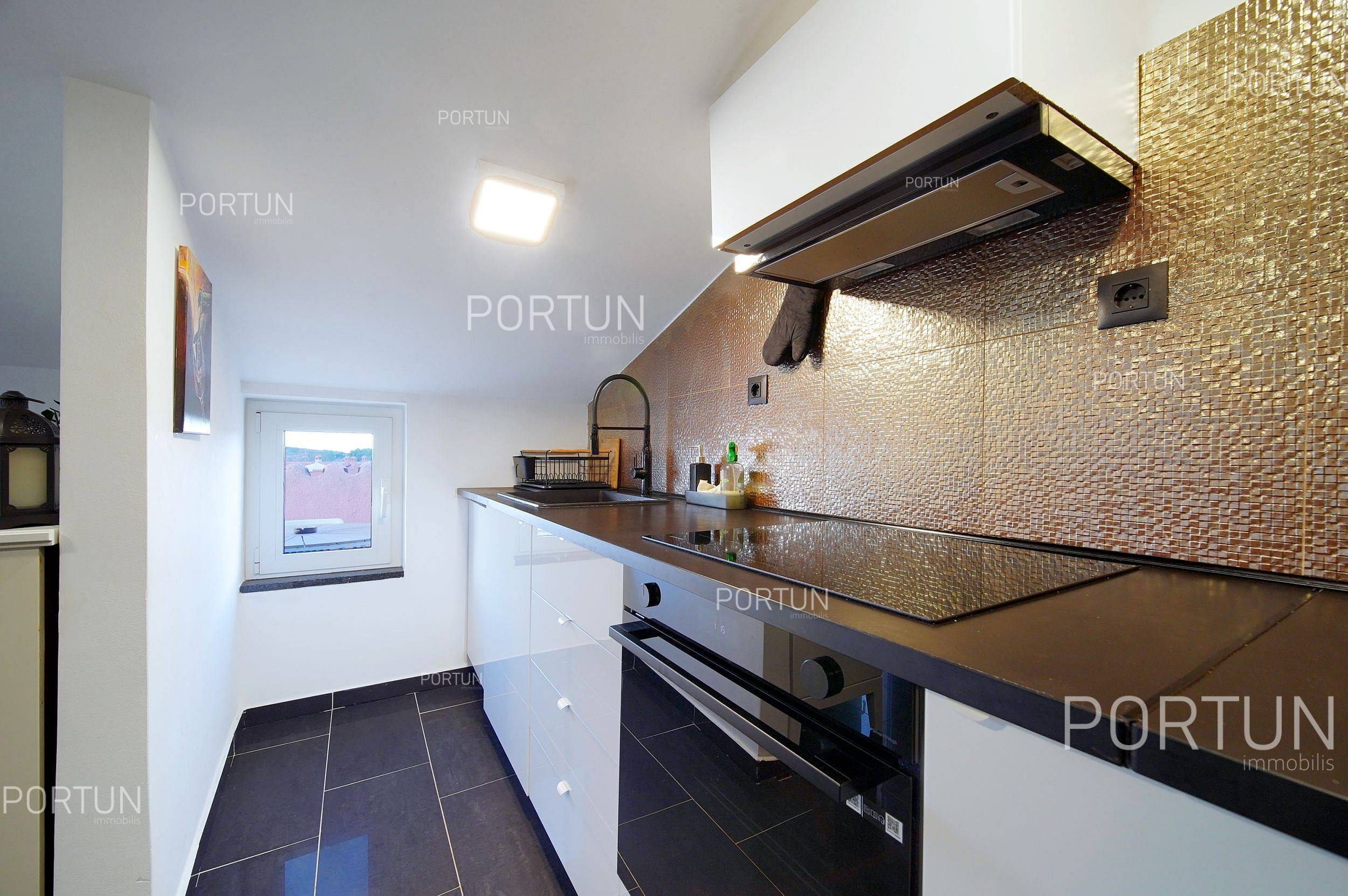 Stan na prodaju Rovinj - 10713 - 07