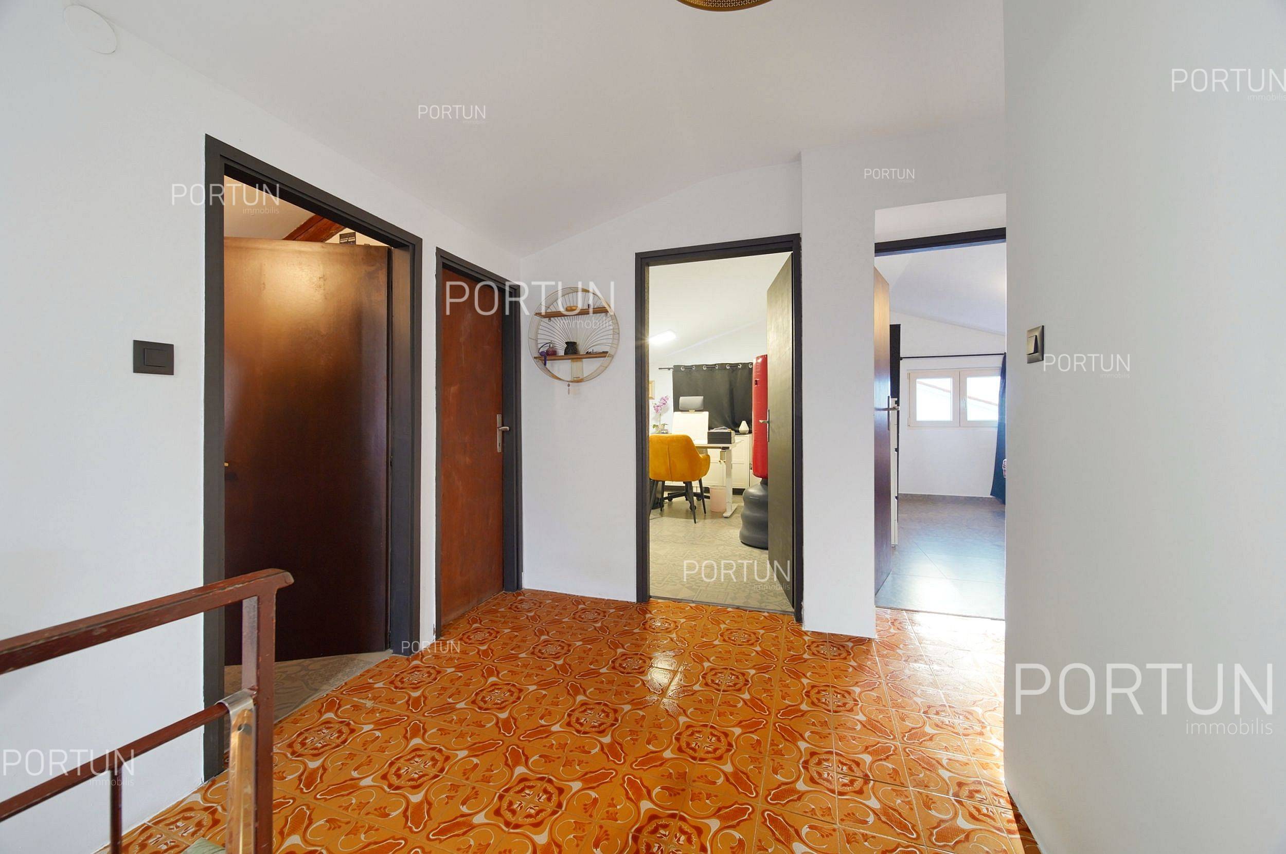 Stan na prodaju Rovinj - 10713 - 09