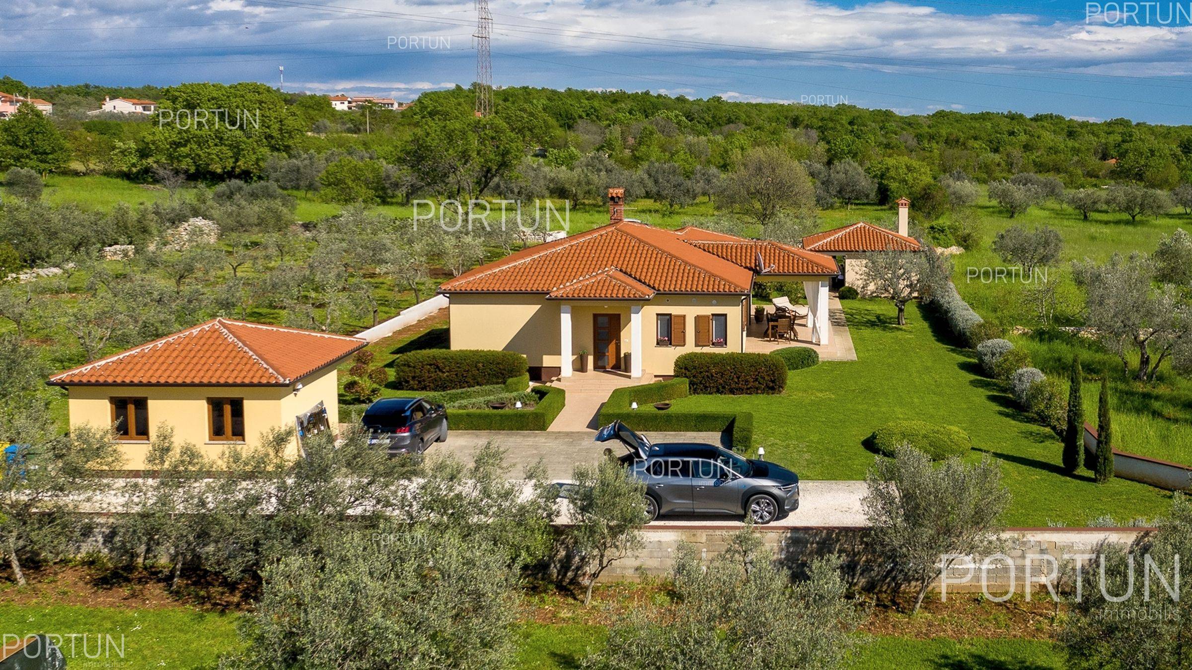 Familiy house in Istria K0984 001