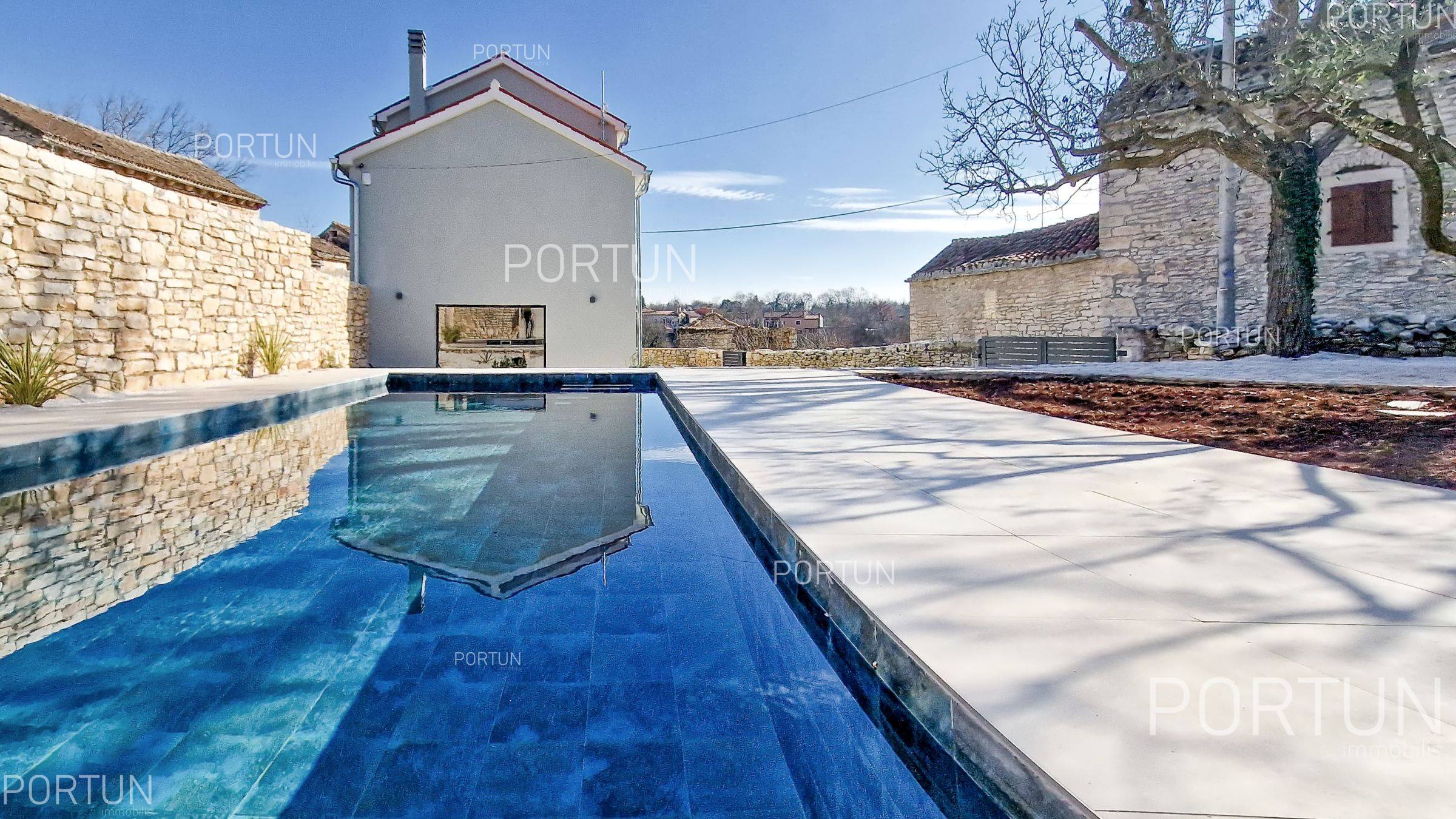 House for Sale in Svetvinčenat - 20884 - 02