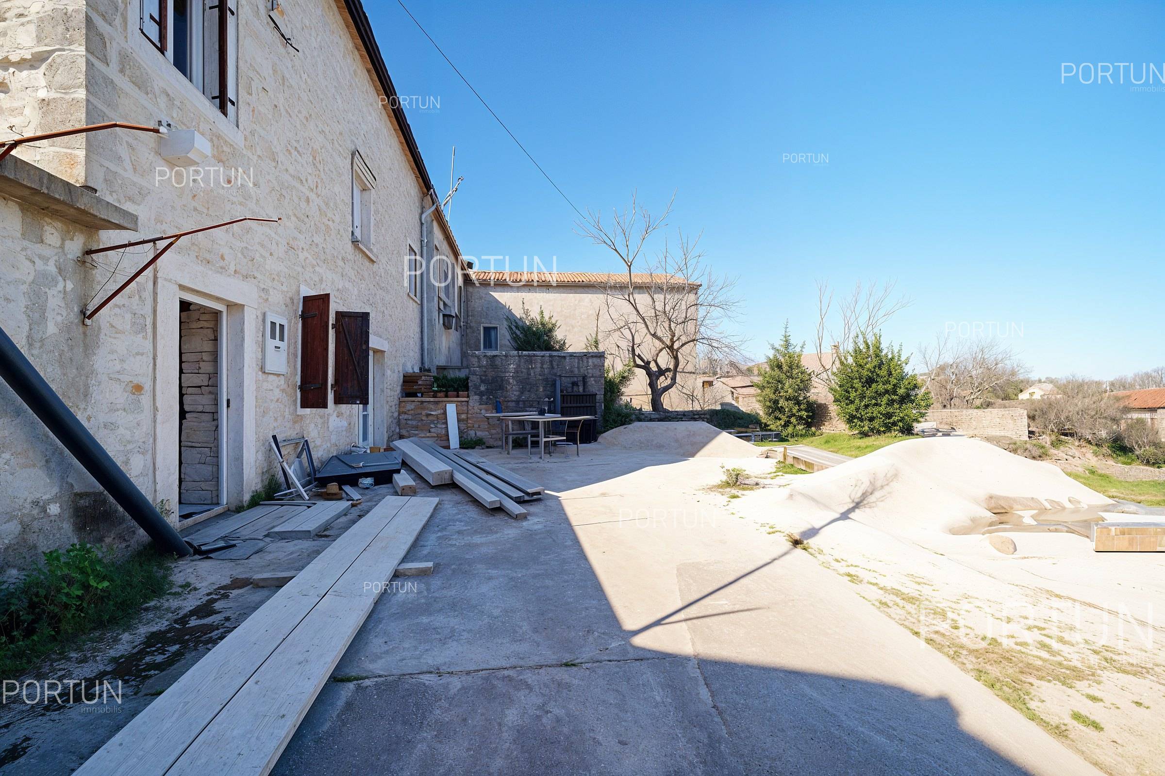 Kuća na prodaju Rovinj - 20889 - 03