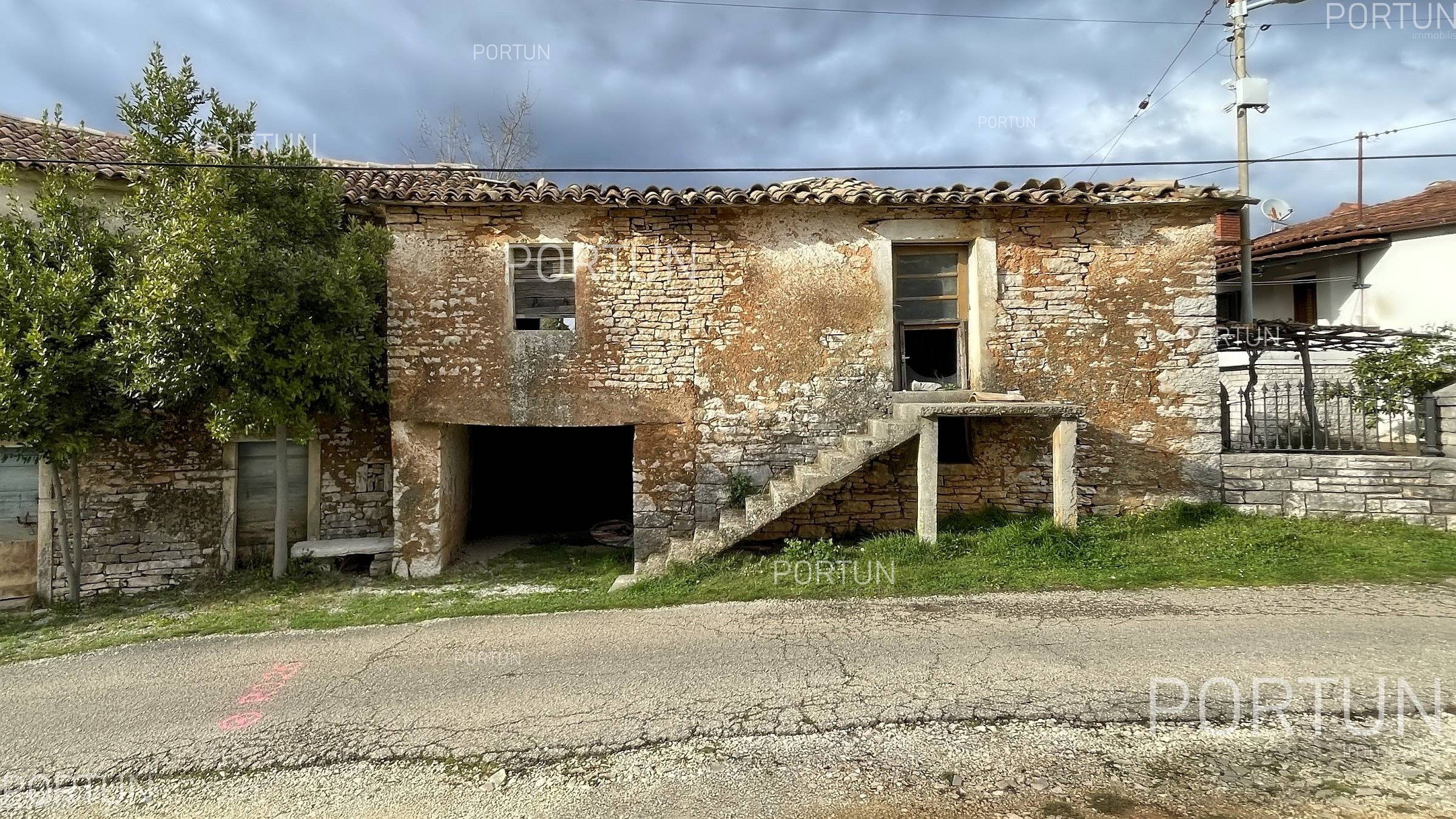 Kuća na prodaju Žminj - 20893 - 02