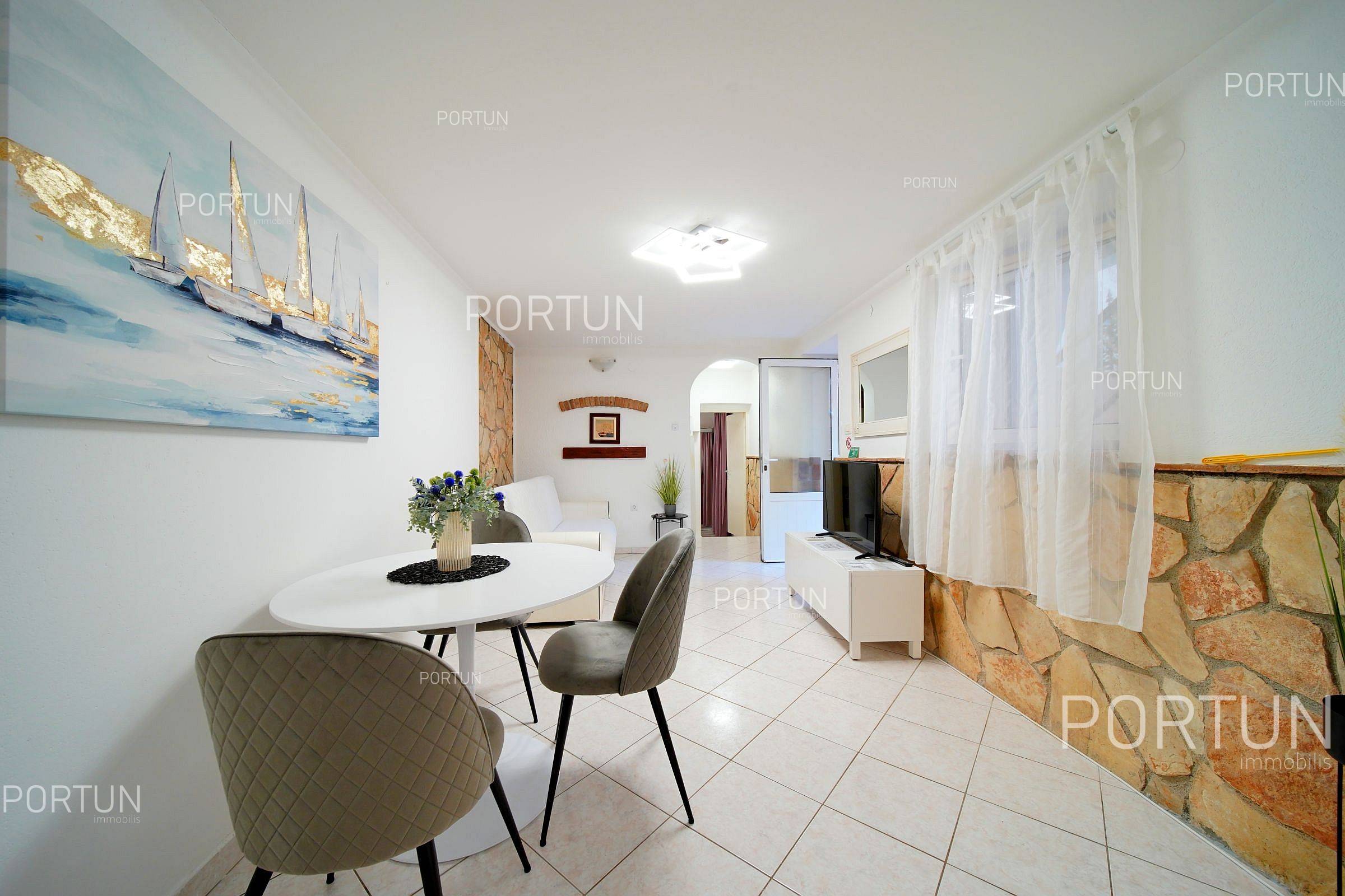 Stan na prodaju Rovinj - 10734 - 02