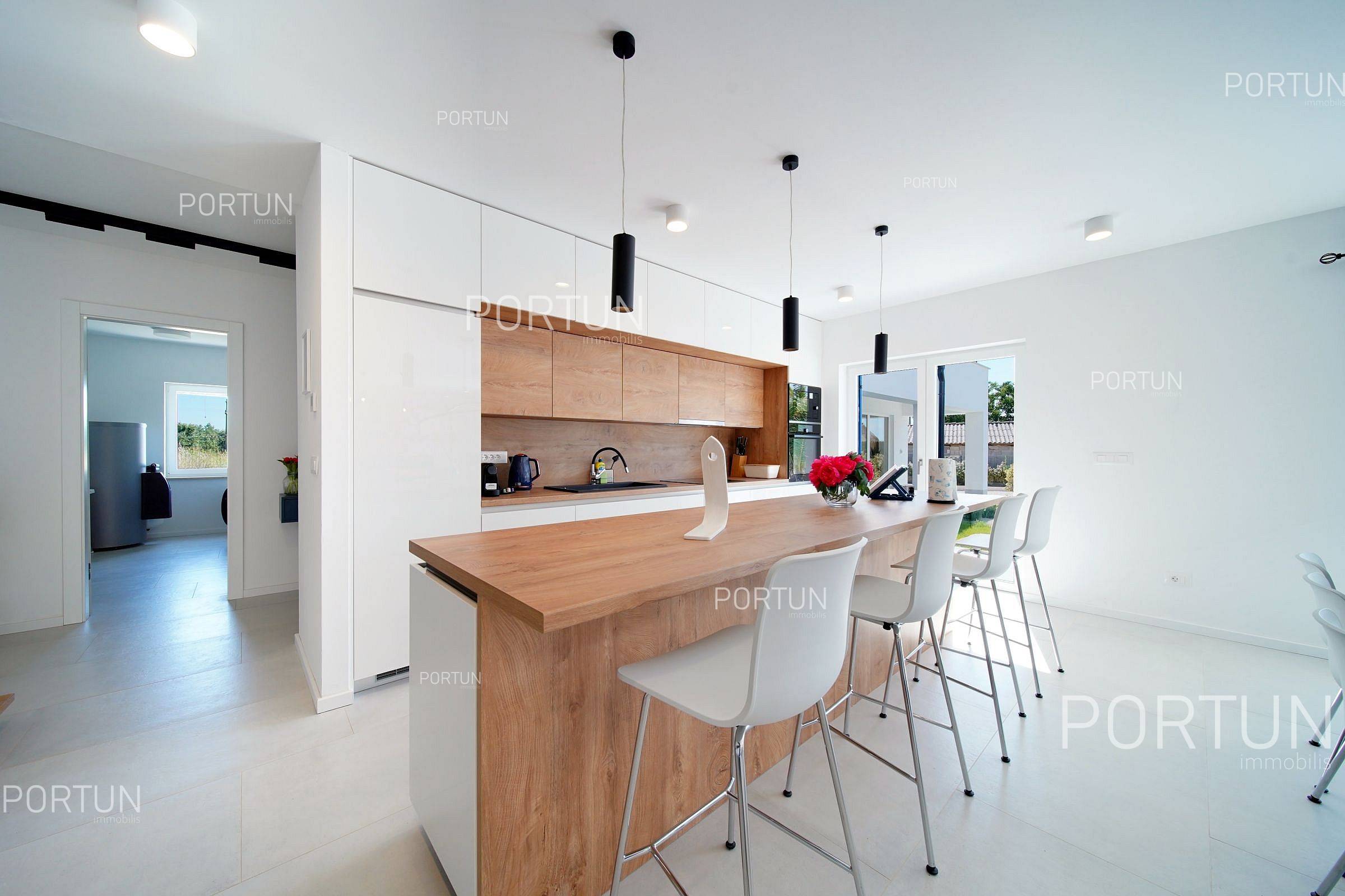 Kuća na prodaju Višnjan - 20911 - 22