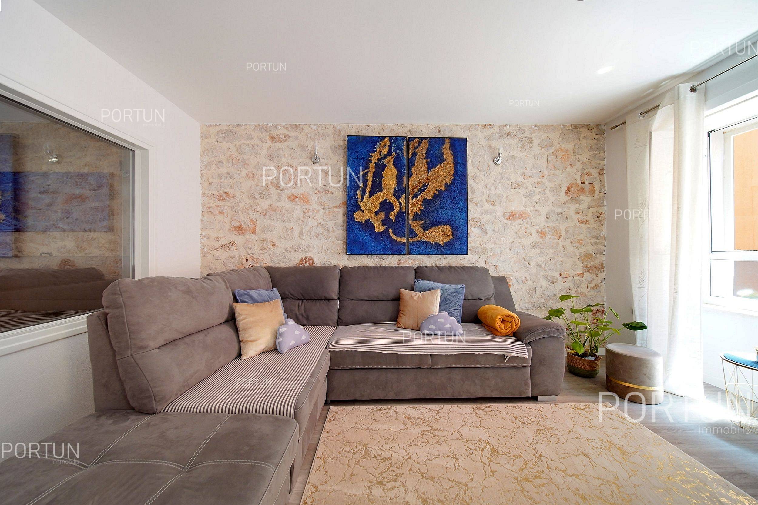 Apartment for Sale in Rovinj - 10659 - 02