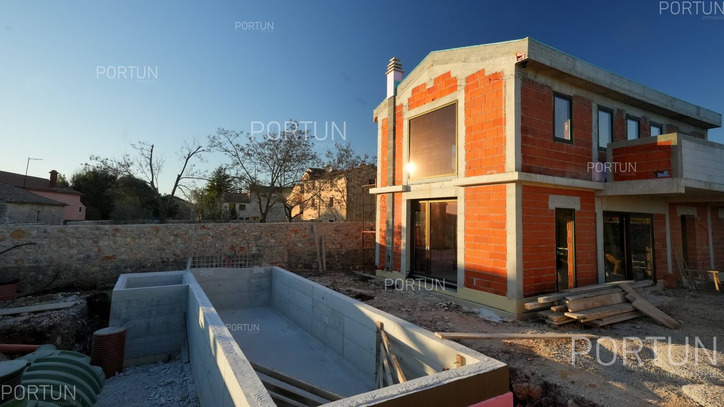 Kuća na prodaju Bale - 20755 - 25