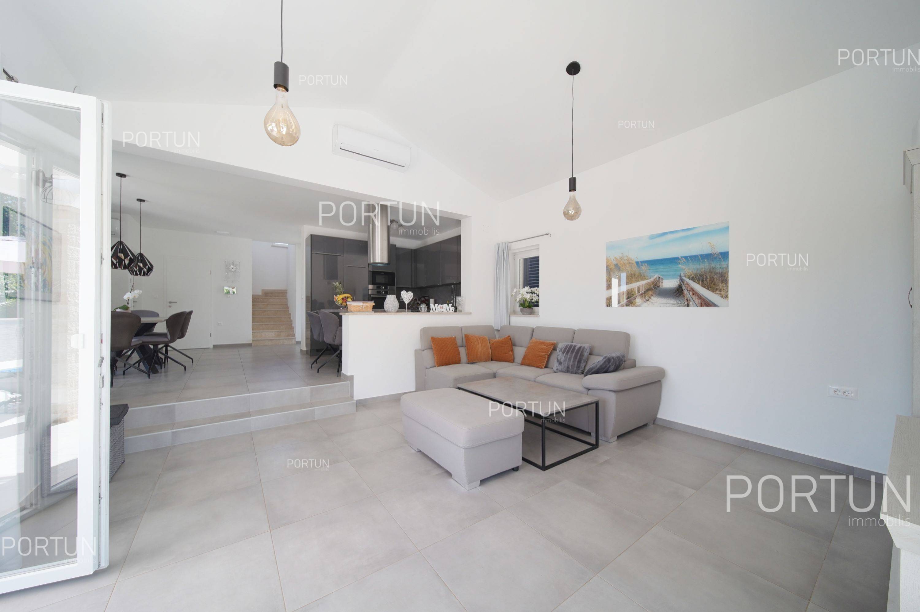 Kuća na prodaju Poreč - 20787 - 20