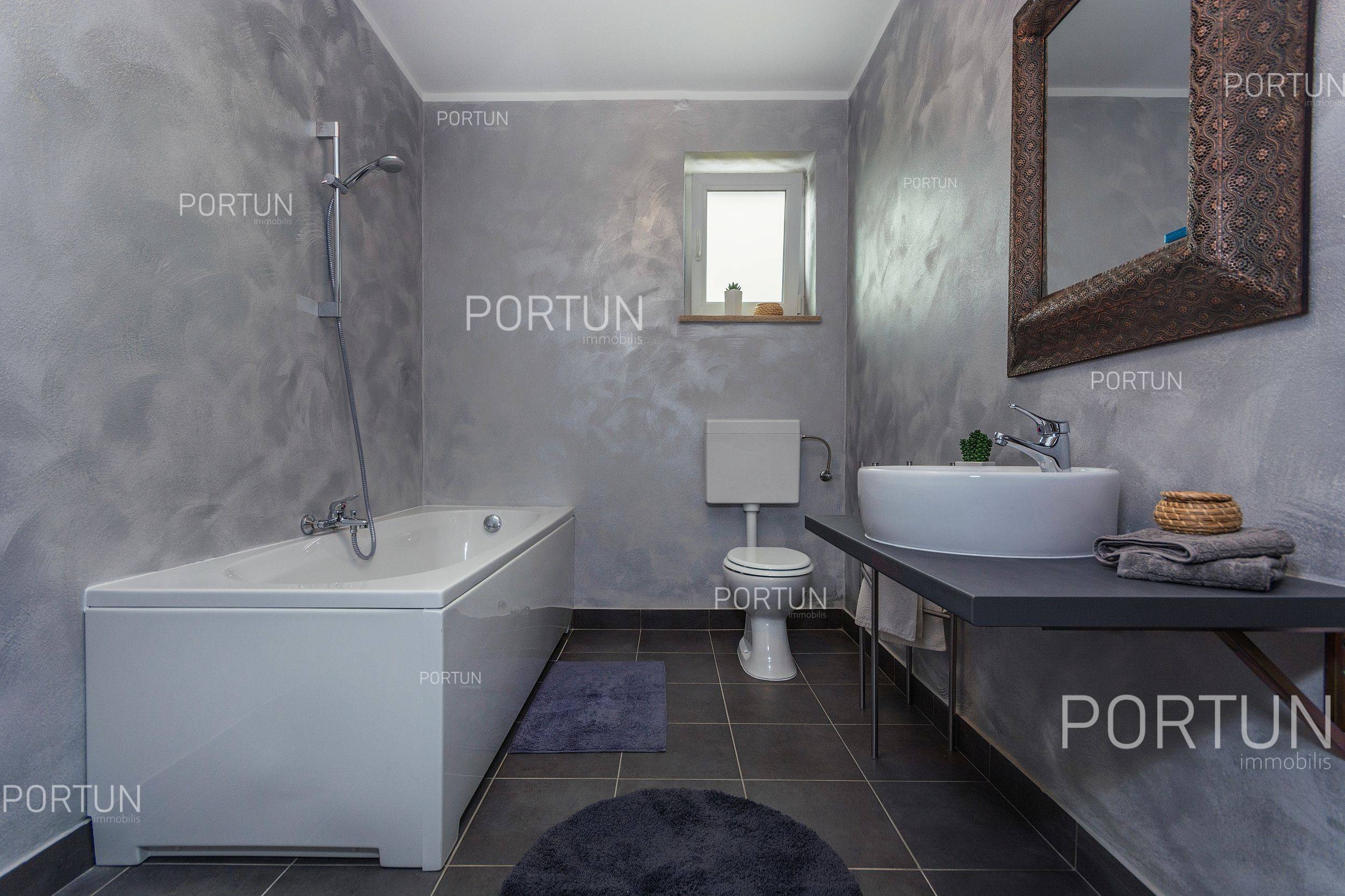 Haus zum Verkauf in Tinjan - 20820 - 19