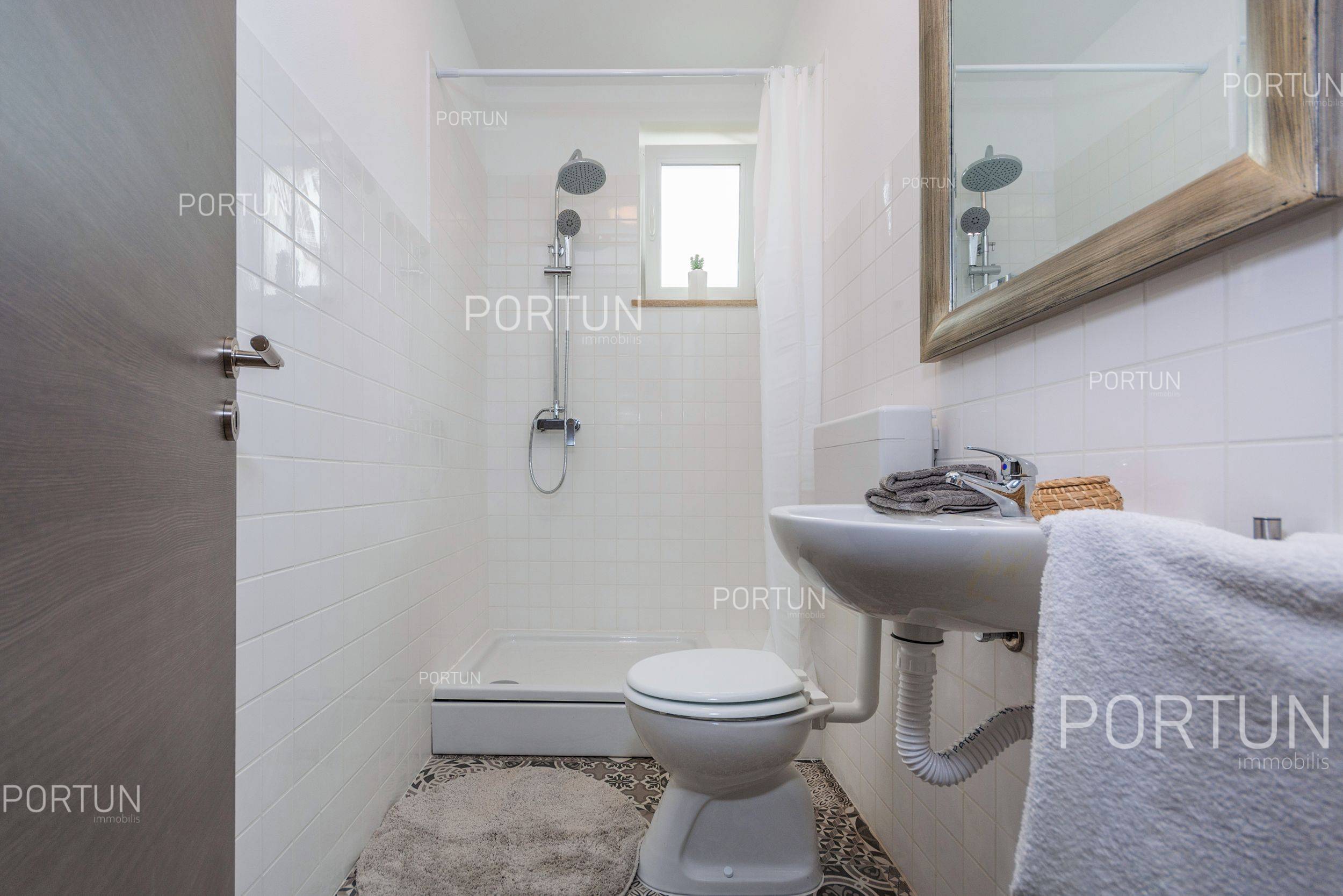 Haus zum Verkauf in Tinjan - 20820 - 25