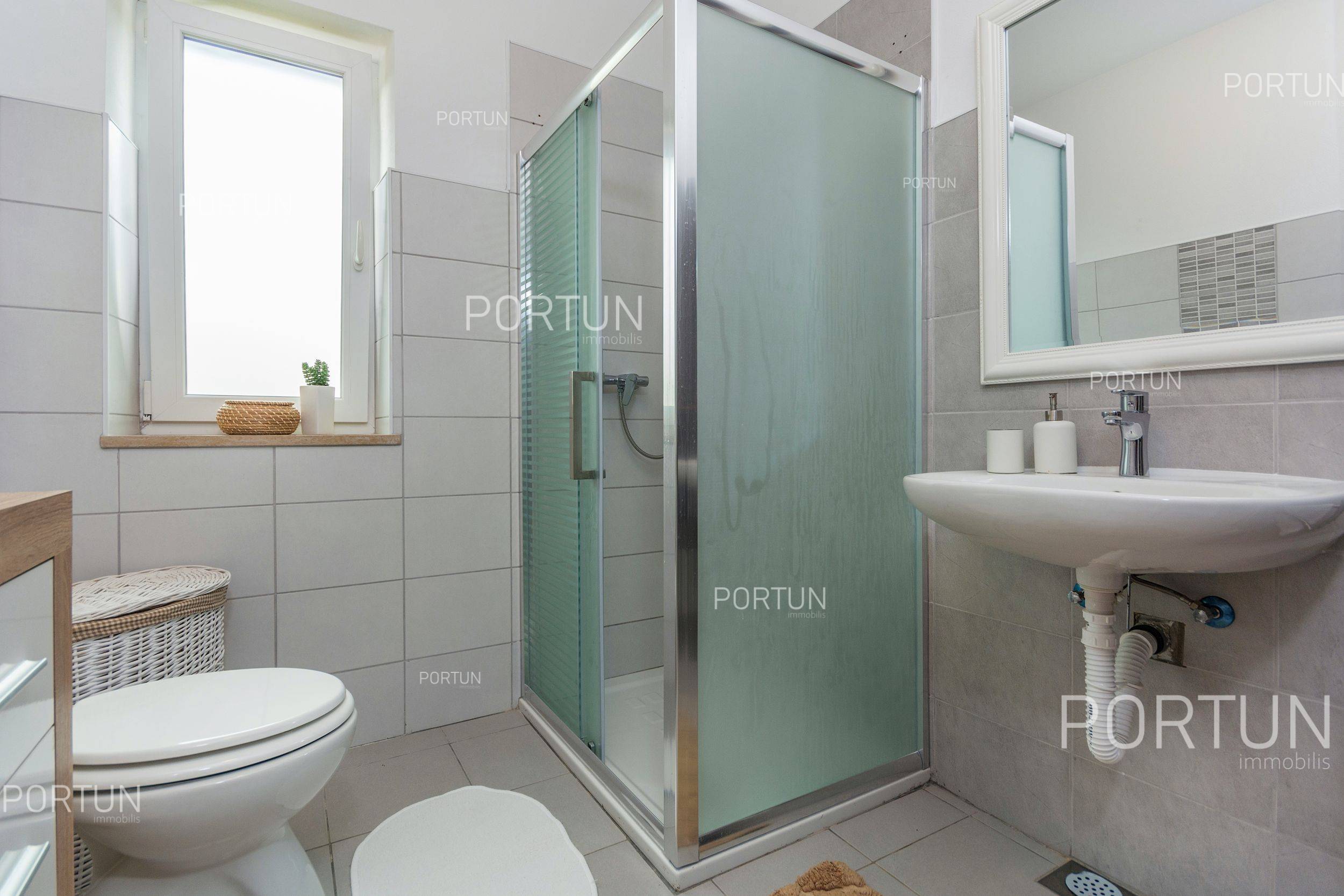 Haus zum Verkauf in Tinjan - 20820 - 38