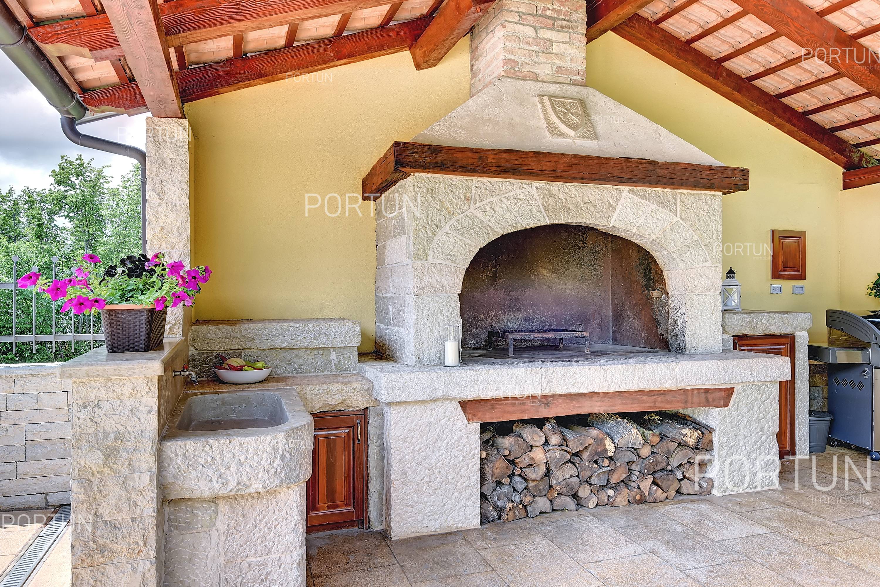 House for Sale in Žminj - 20813 - 45