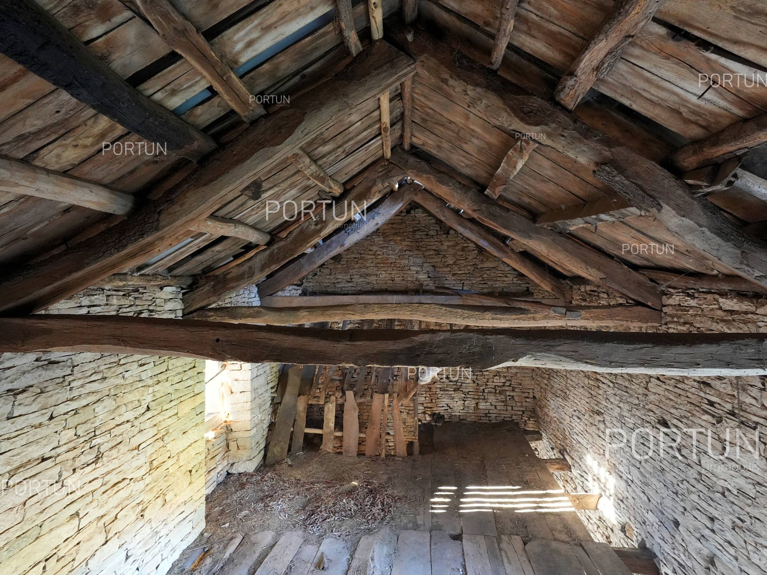 Kuća na prodaju Oprtalj - 20815 - 20