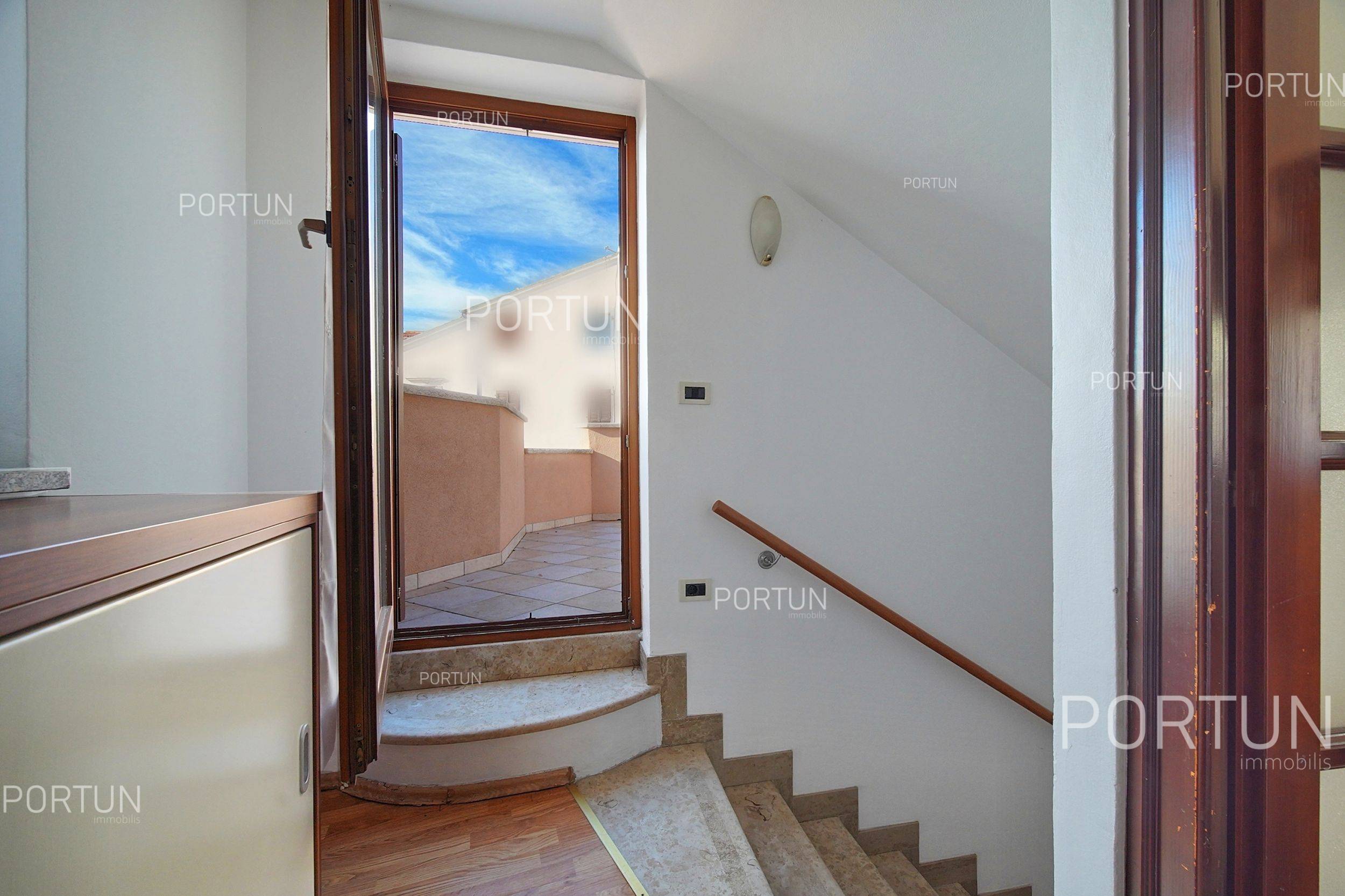 Kuća na prodaju Bale - 20822 - 09