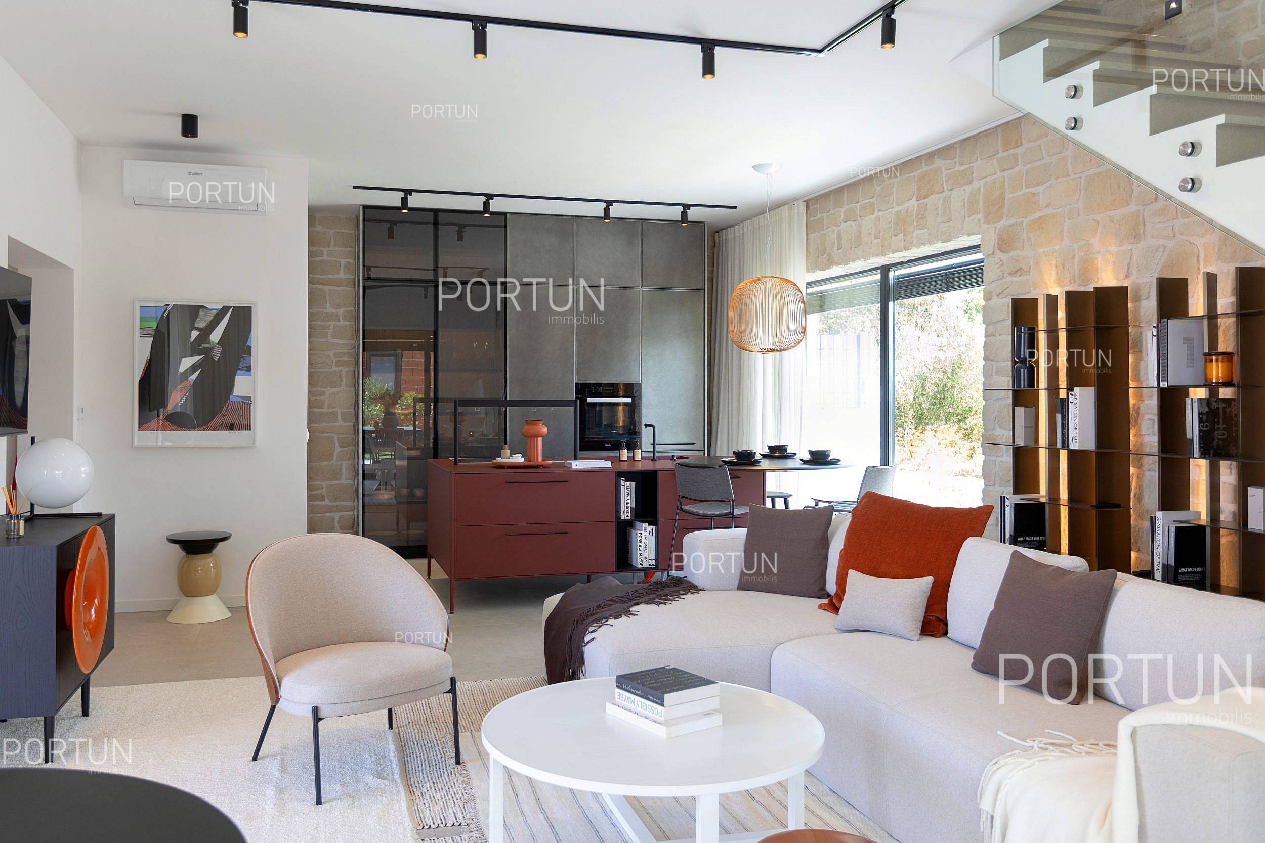 Kuća na prodaju Poreč - 20799 - 20