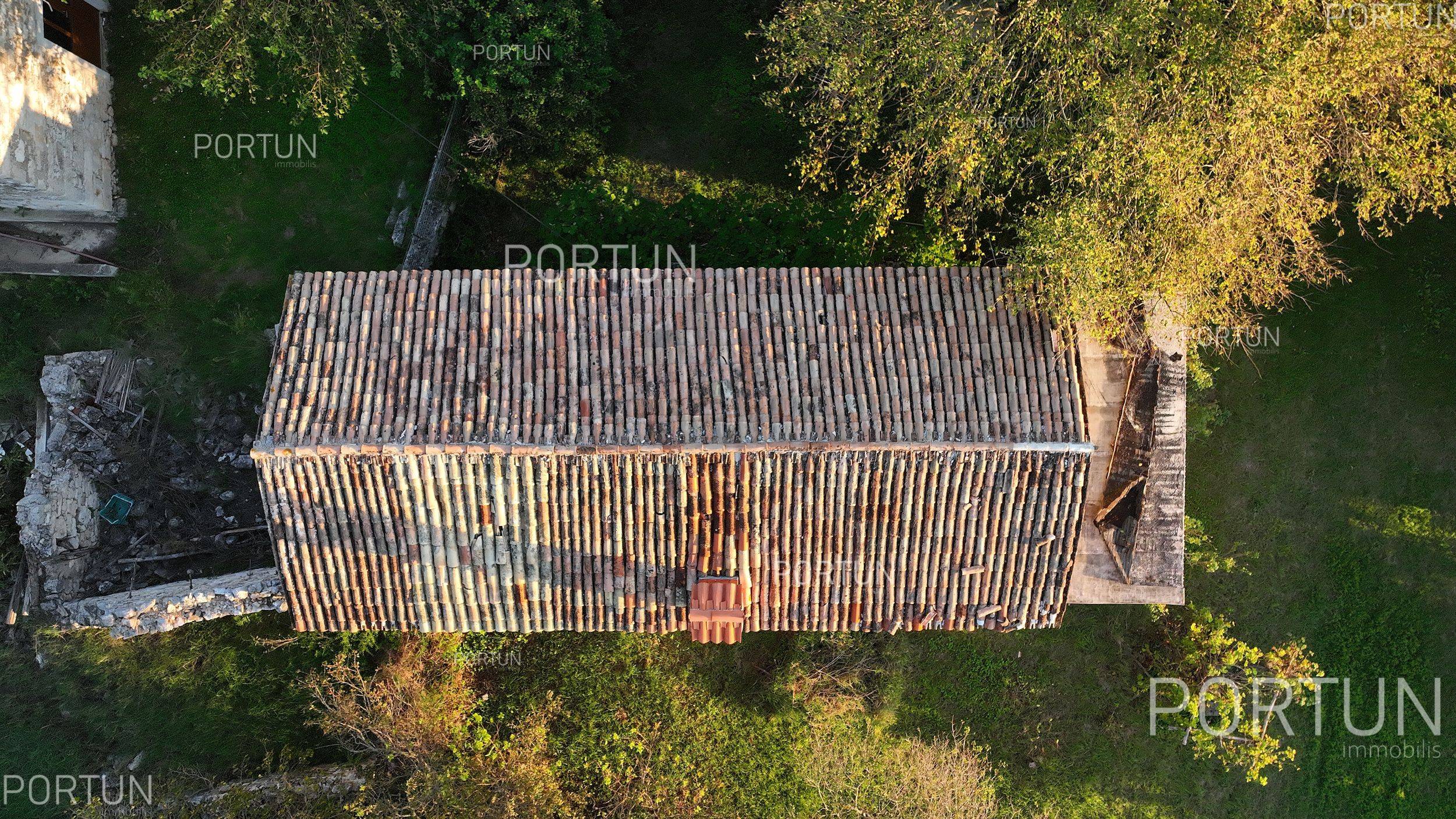 Kuća na prodaju Brtonigla - 20805 - 12