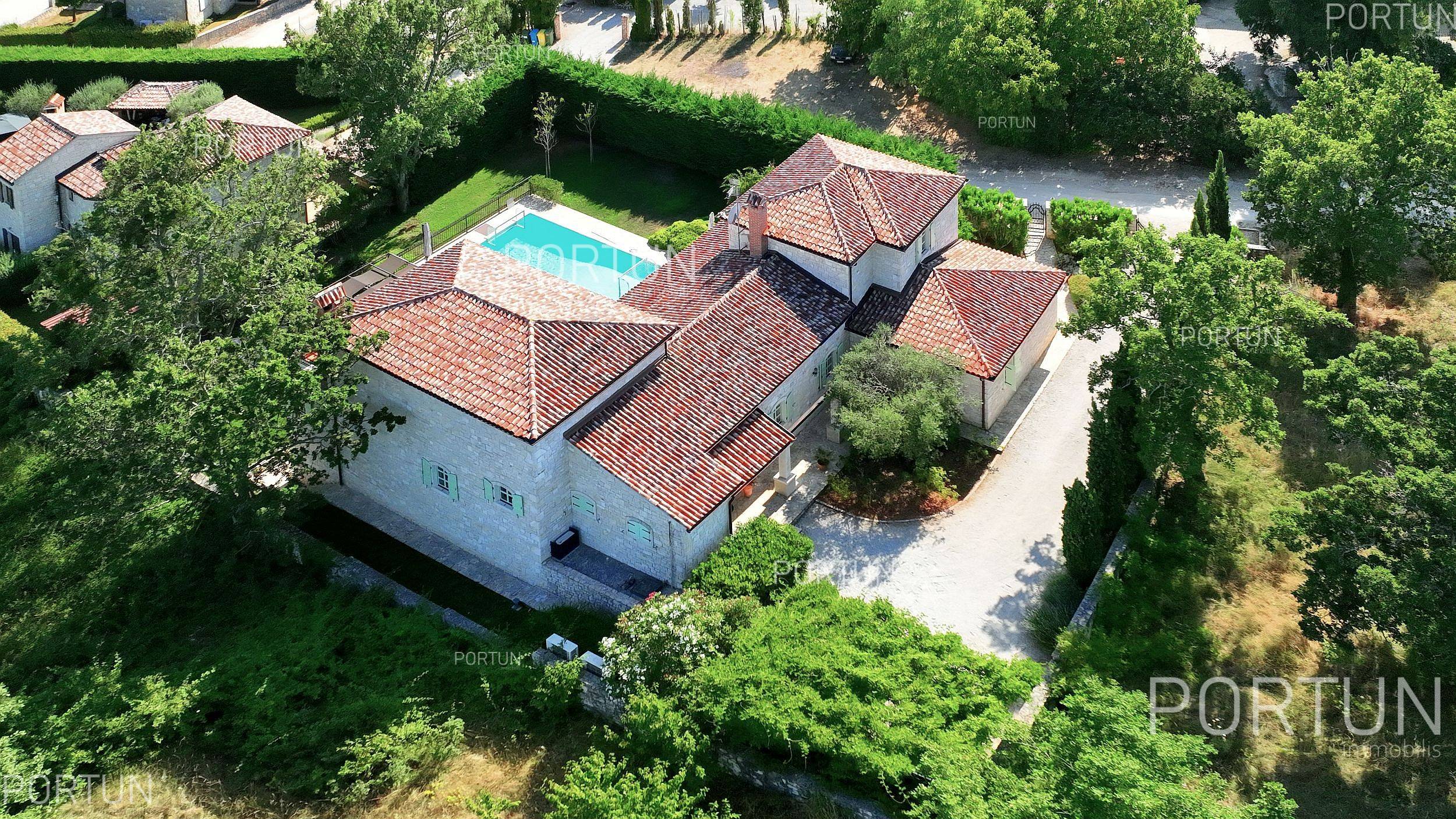 Kuća na prodaju Poreč - 20780 - 09